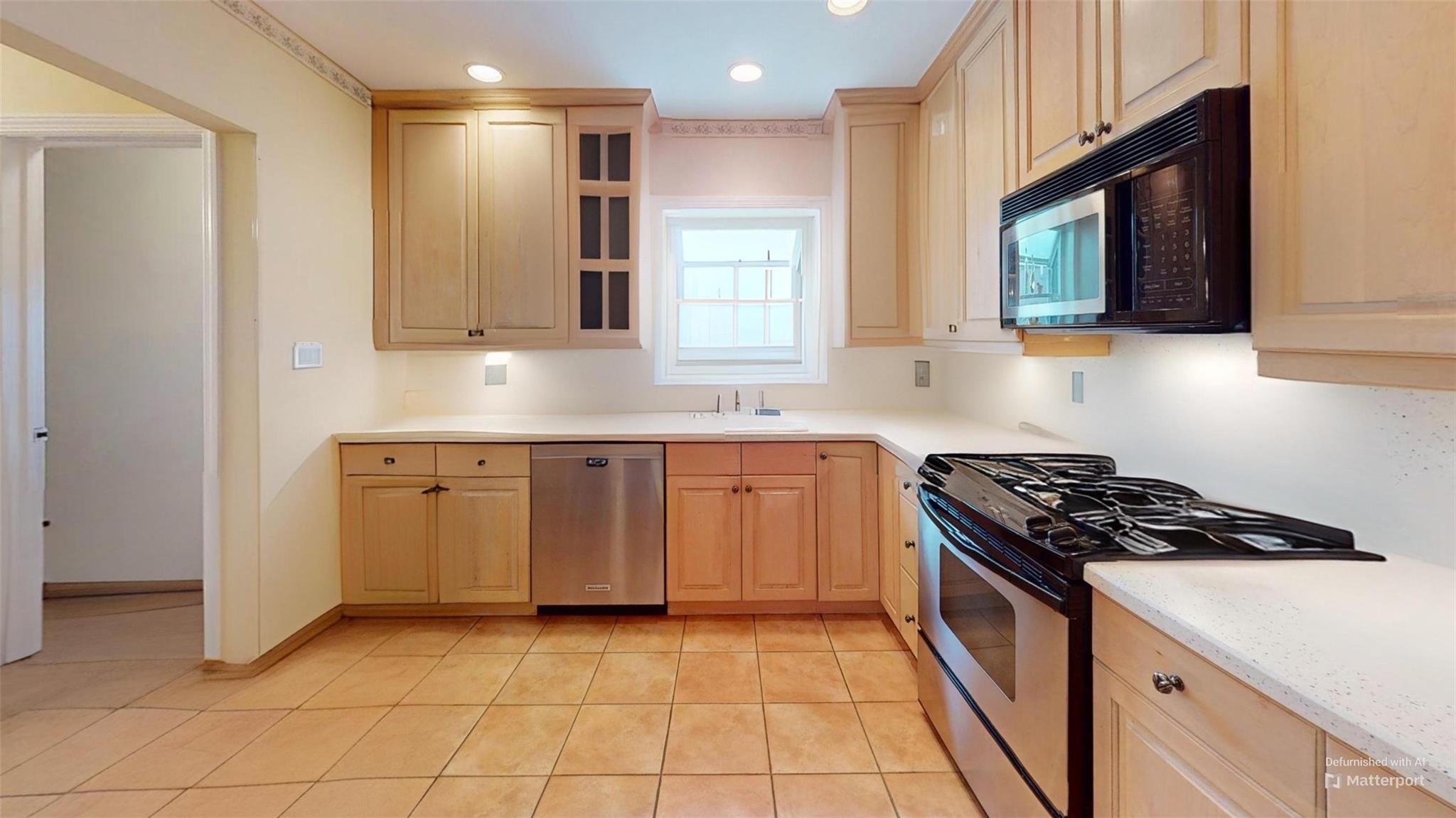 Single Family 146  Queens, NY 11357, MLS-876838-3