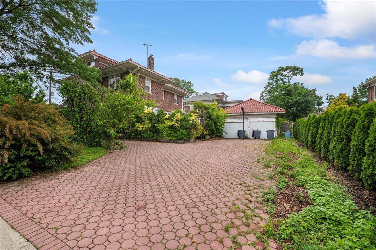 Single Family Broadway  Nassau County, NY 11559, MLS-876867-2