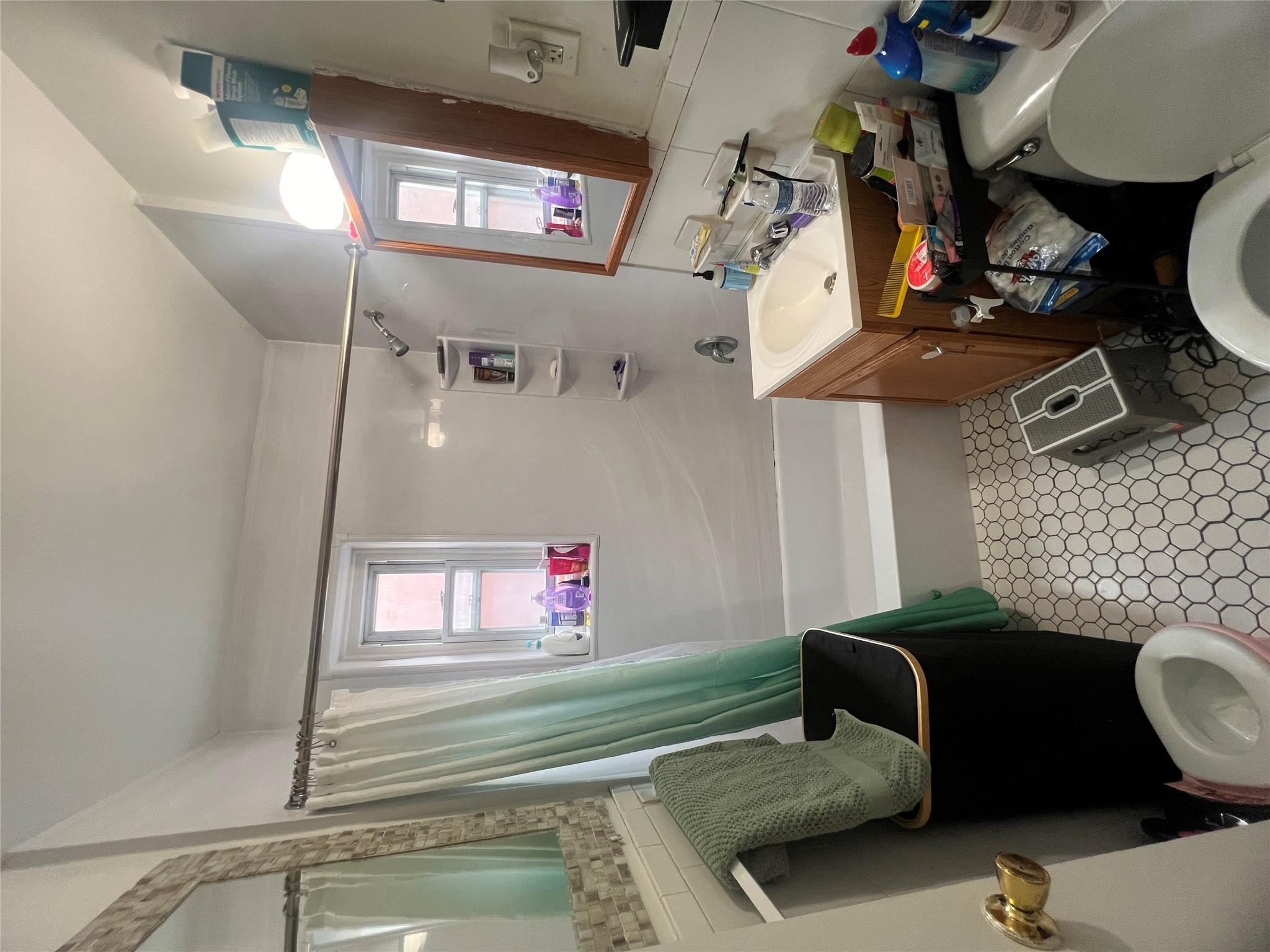 Single Family Harding  Bronx, NY 10465, MLS-876911-7