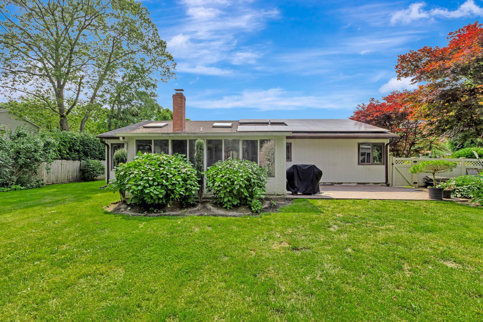 Single Family Wellwood  Suffolk County, NY 11967, MLS-876933-27