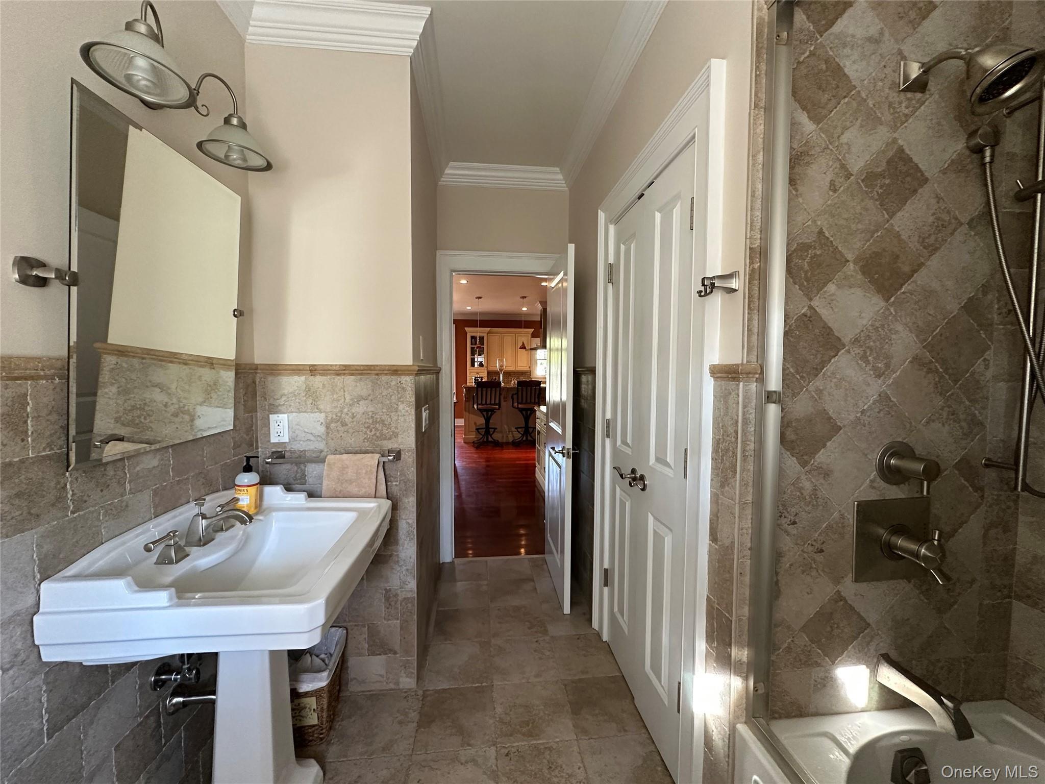 Single Family Oriole Suffolk County, NY 11738, MLS-876946-16