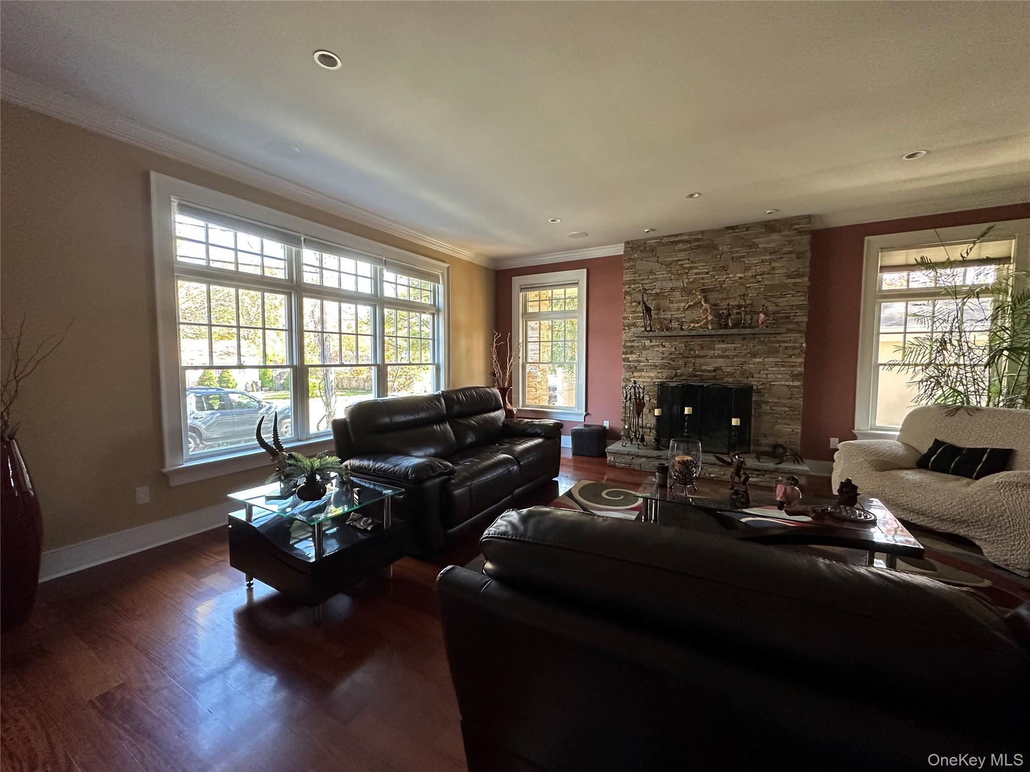 Single Family Oriole Suffolk County, NY 11738, MLS-876946-4