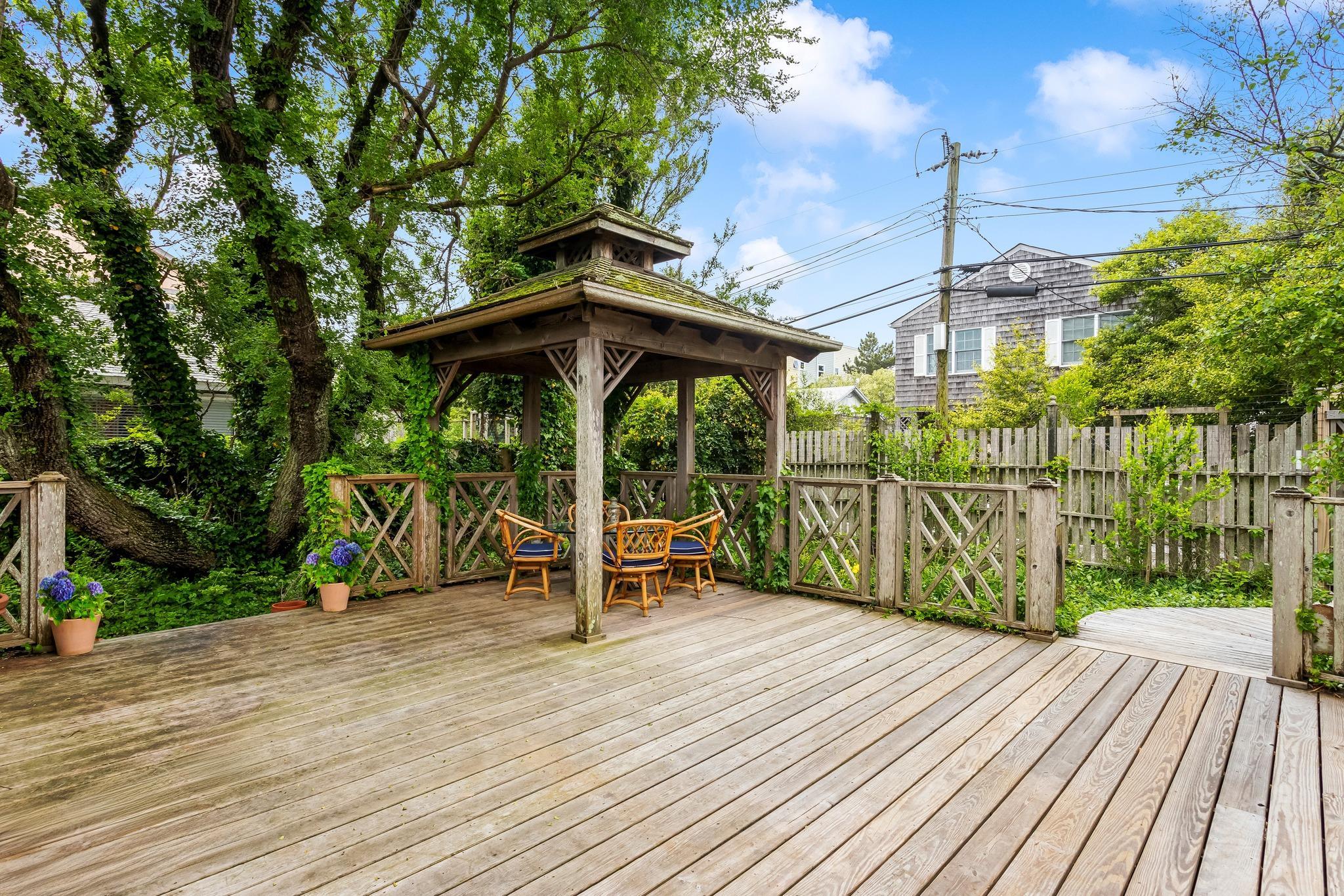 Single Family Doctors  Suffolk County, NY 11782, MLS-876970-10