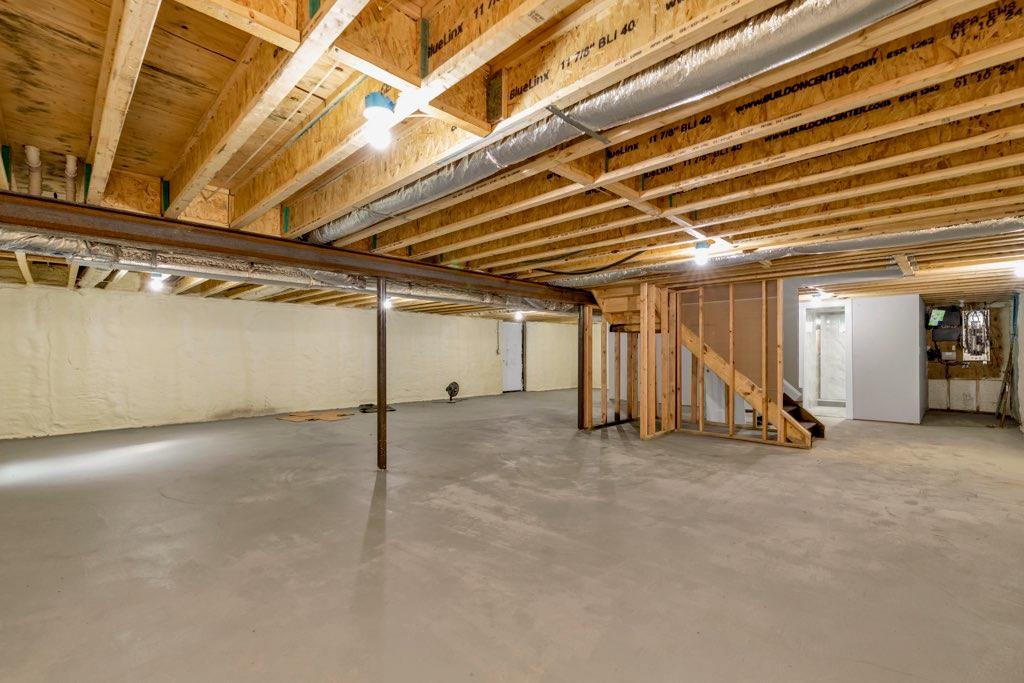 Single Family Division  Nassau County, NY 11801, MLS-876982-6