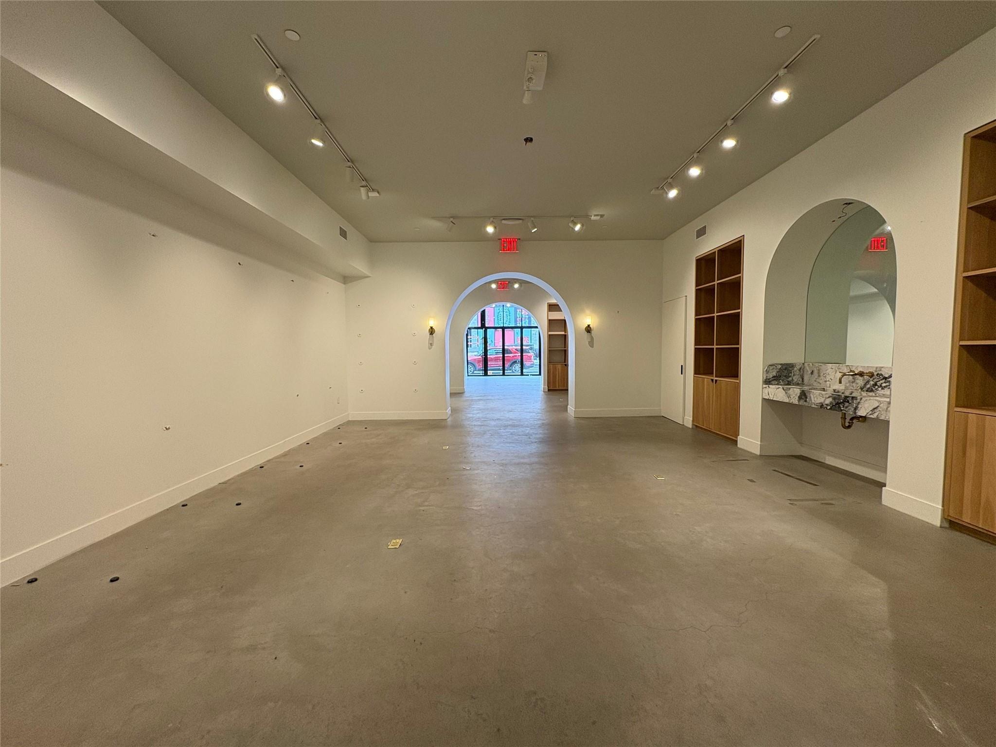 Commercial Lease 6th  Brooklyn, NY 11249, MLS-877000-4