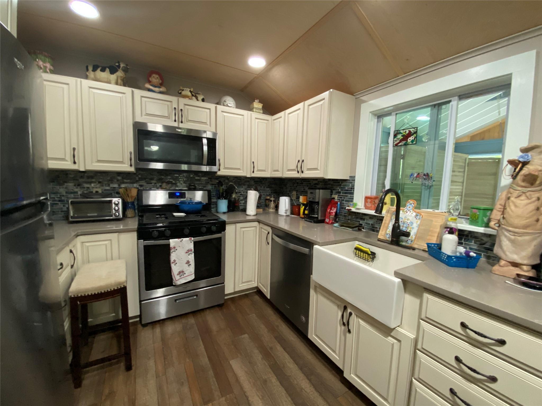 Single Family Catskill  Sullivan County, NY 12778, MLS-877001-15