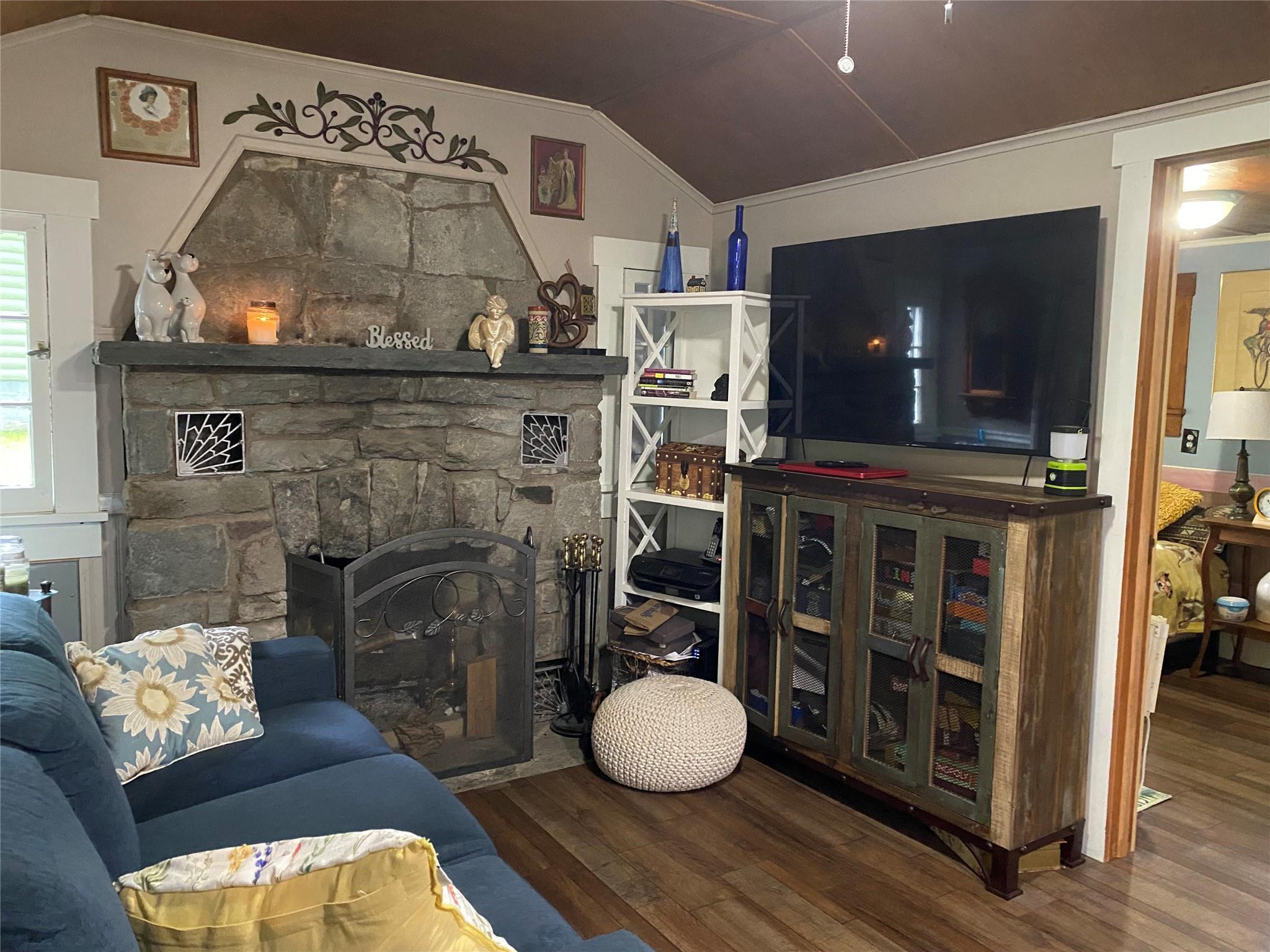 Single Family Catskill  Sullivan County, NY 12778, MLS-877001-8