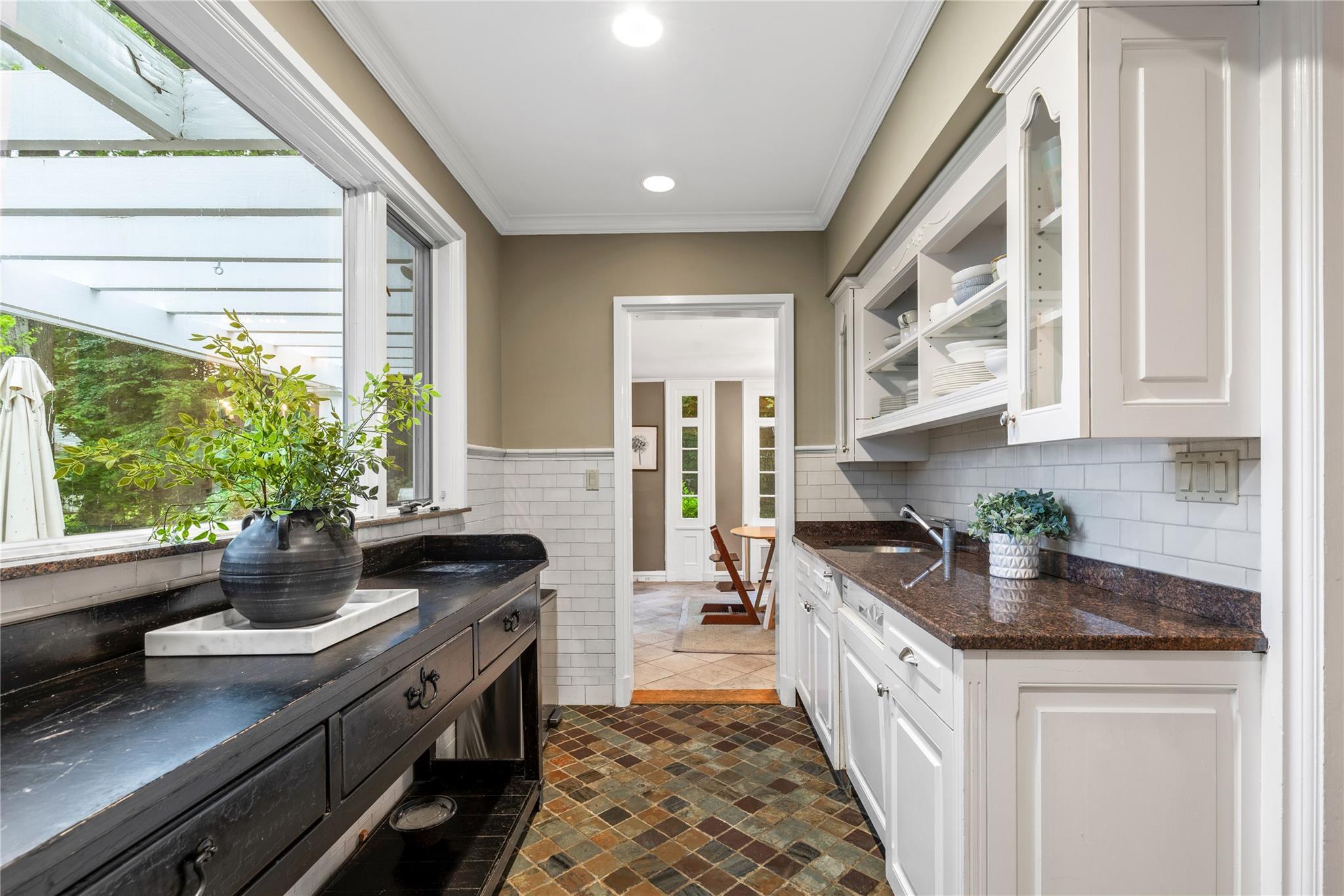 Single Family Overlook  Westchester County, NY 10804, MLS-877010-10