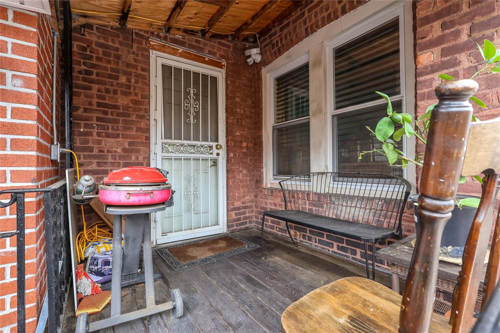 Single Family Leslie  Queens, NY 11434, MLS-877017-2