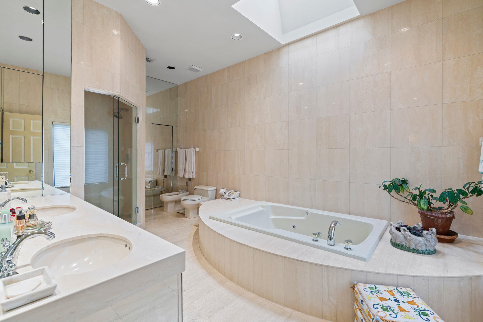 Single Family High Meadow Nassau County, NY 11545, MLS-877037-27