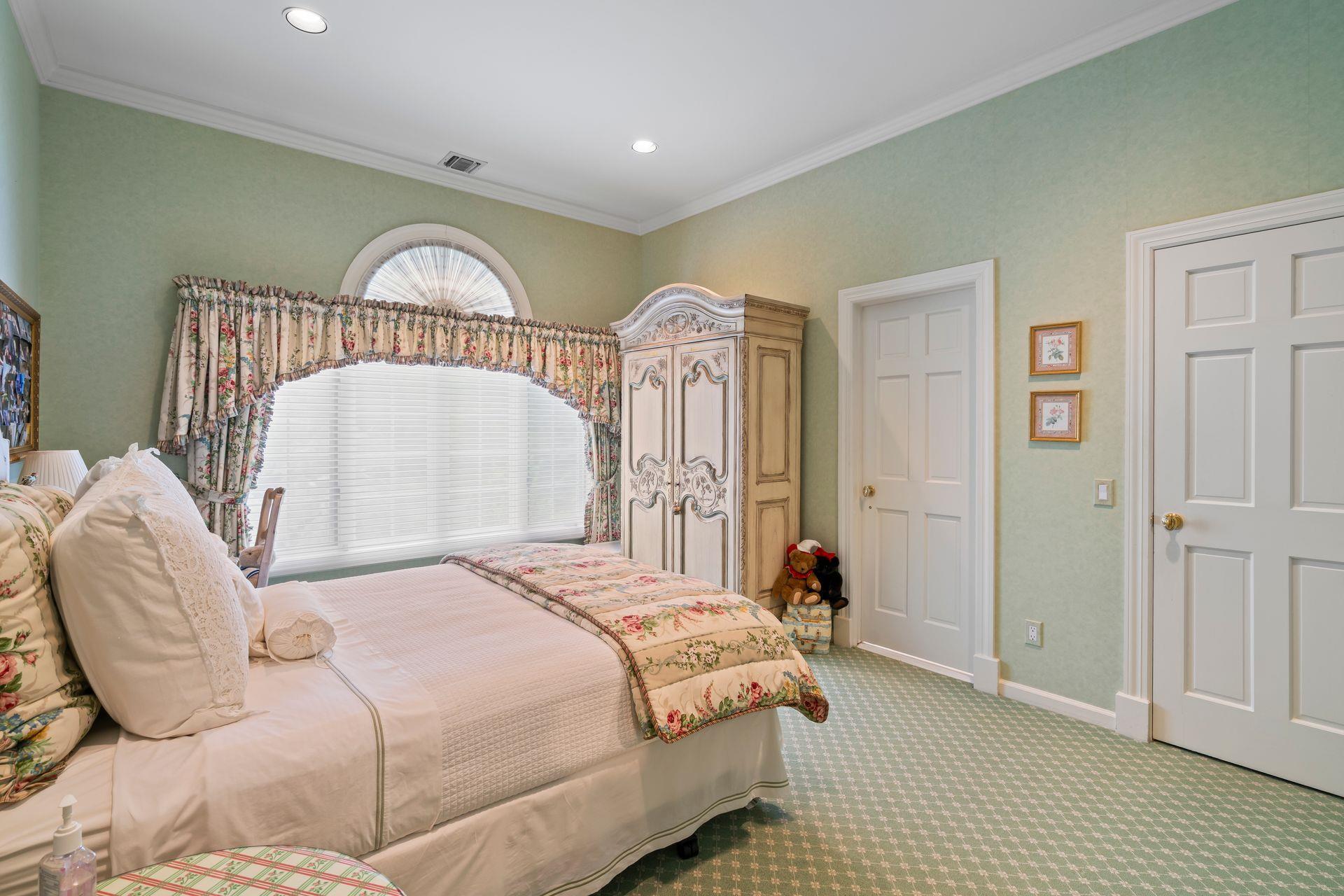 Single Family High Meadow Nassau County, NY 11545, MLS-877037-28