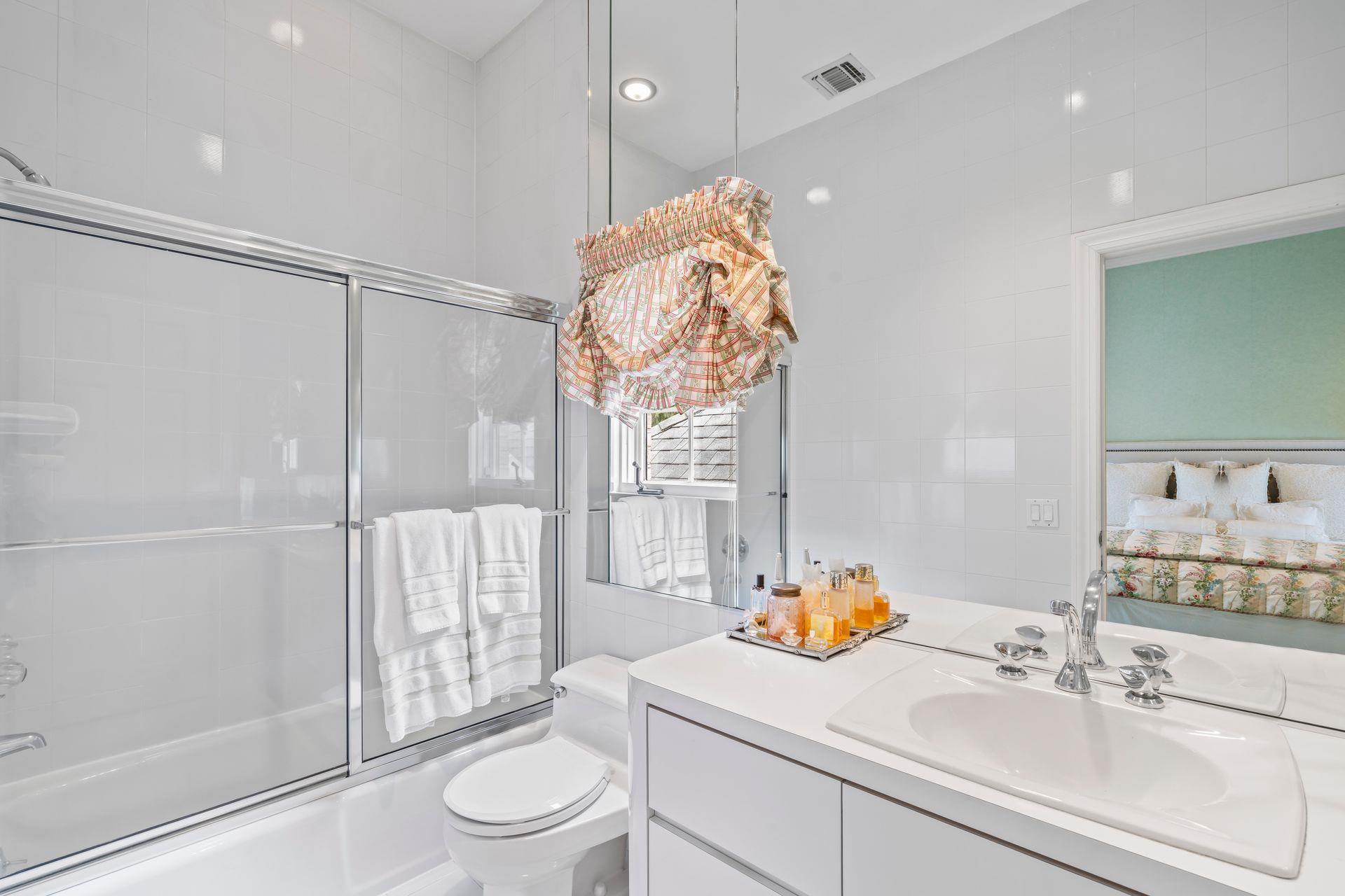 Single Family High Meadow Nassau County, NY 11545, MLS-877037-29