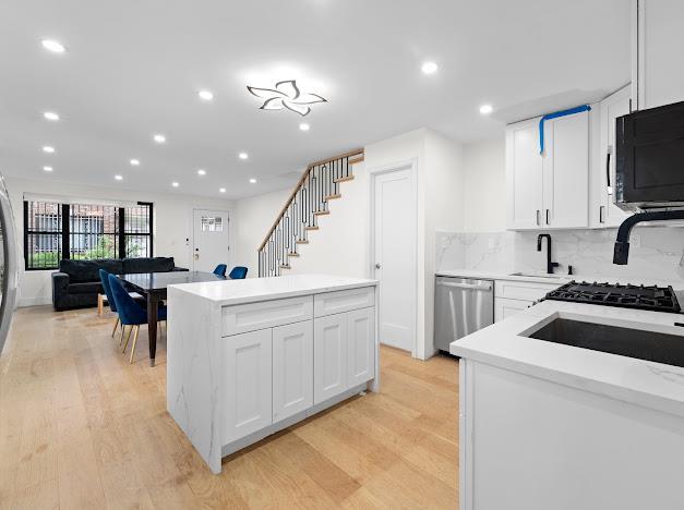 Single Family Palm  Brooklyn, NY 11225, MLS-877060-4