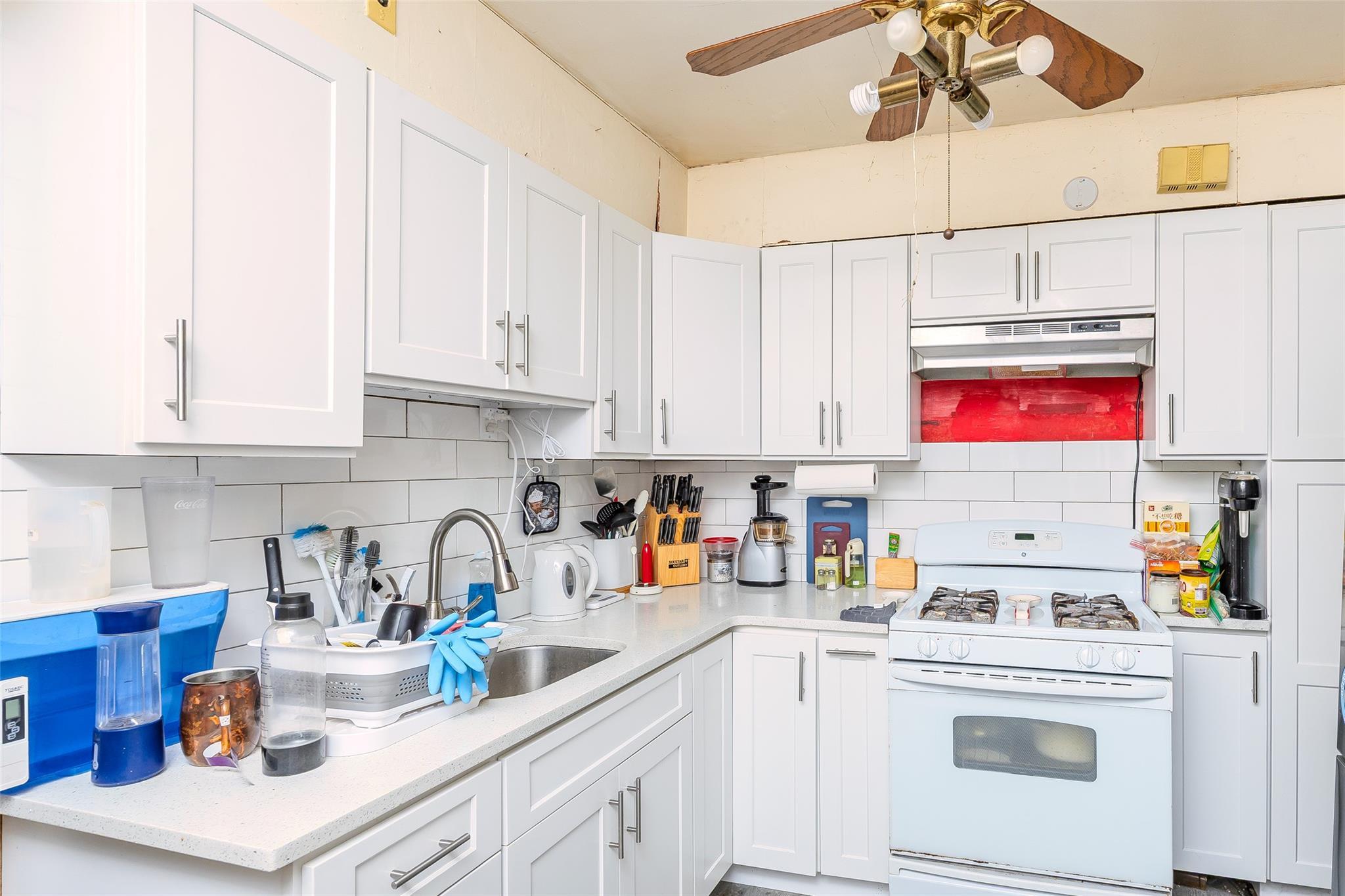 Single Family Westbury  Nassau County, NY 11501, MLS-877077-14