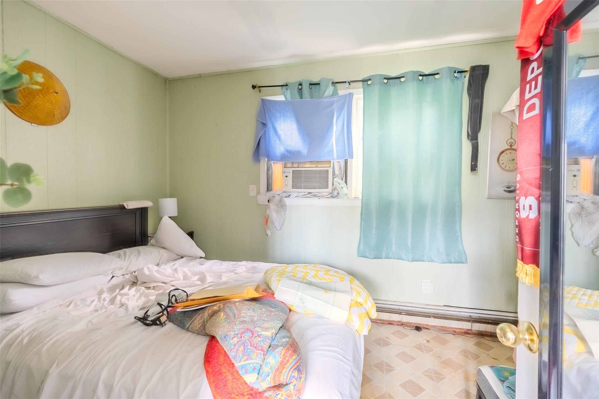 Single Family Westbury  Nassau County, NY 11501, MLS-877077-17