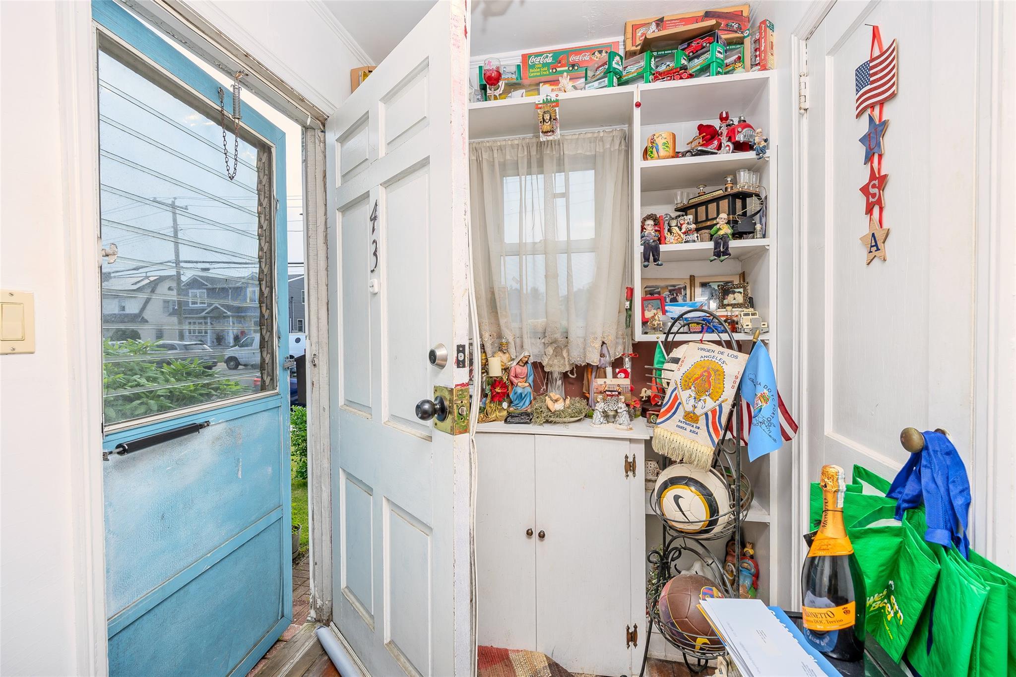 Single Family Westbury  Nassau County, NY 11501, MLS-877077-8