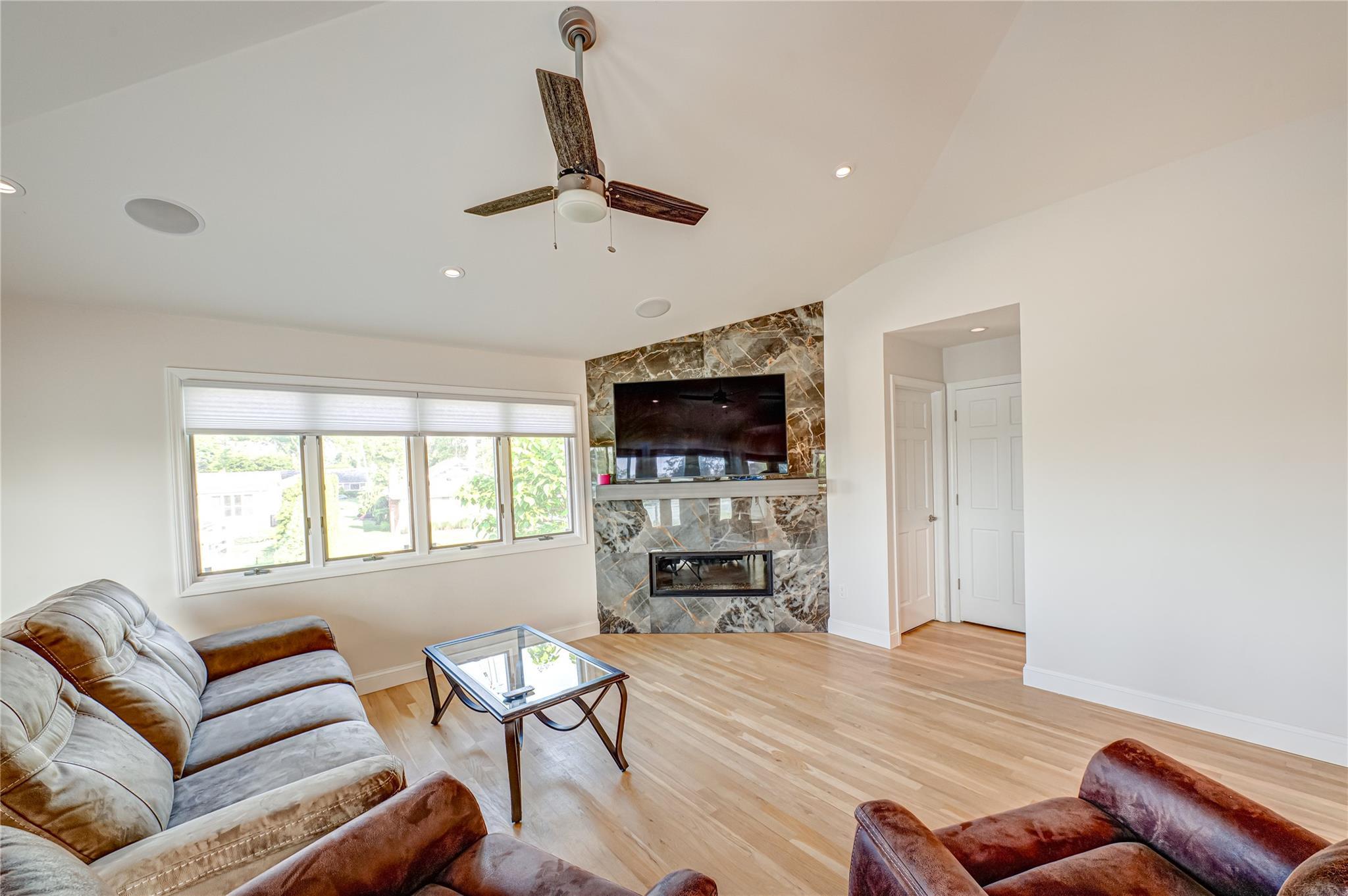 Single Family Montauk  Suffolk County, NY 11795, MLS-877080-13