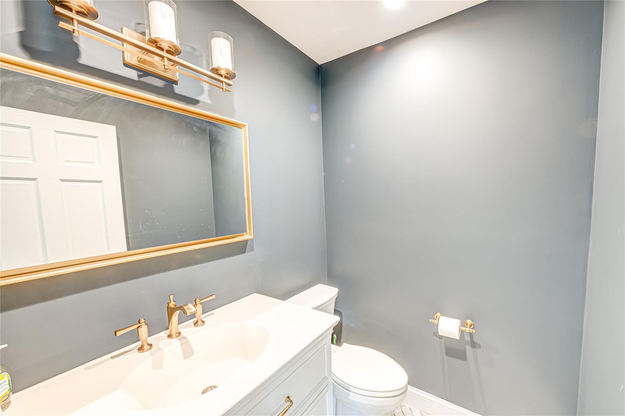 Single Family Montauk  Suffolk County, NY 11795, MLS-877080-15