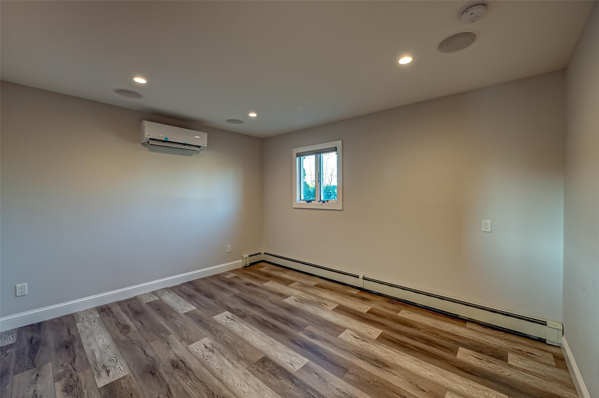 Single Family Montauk  Suffolk County, NY 11795, MLS-877080-28