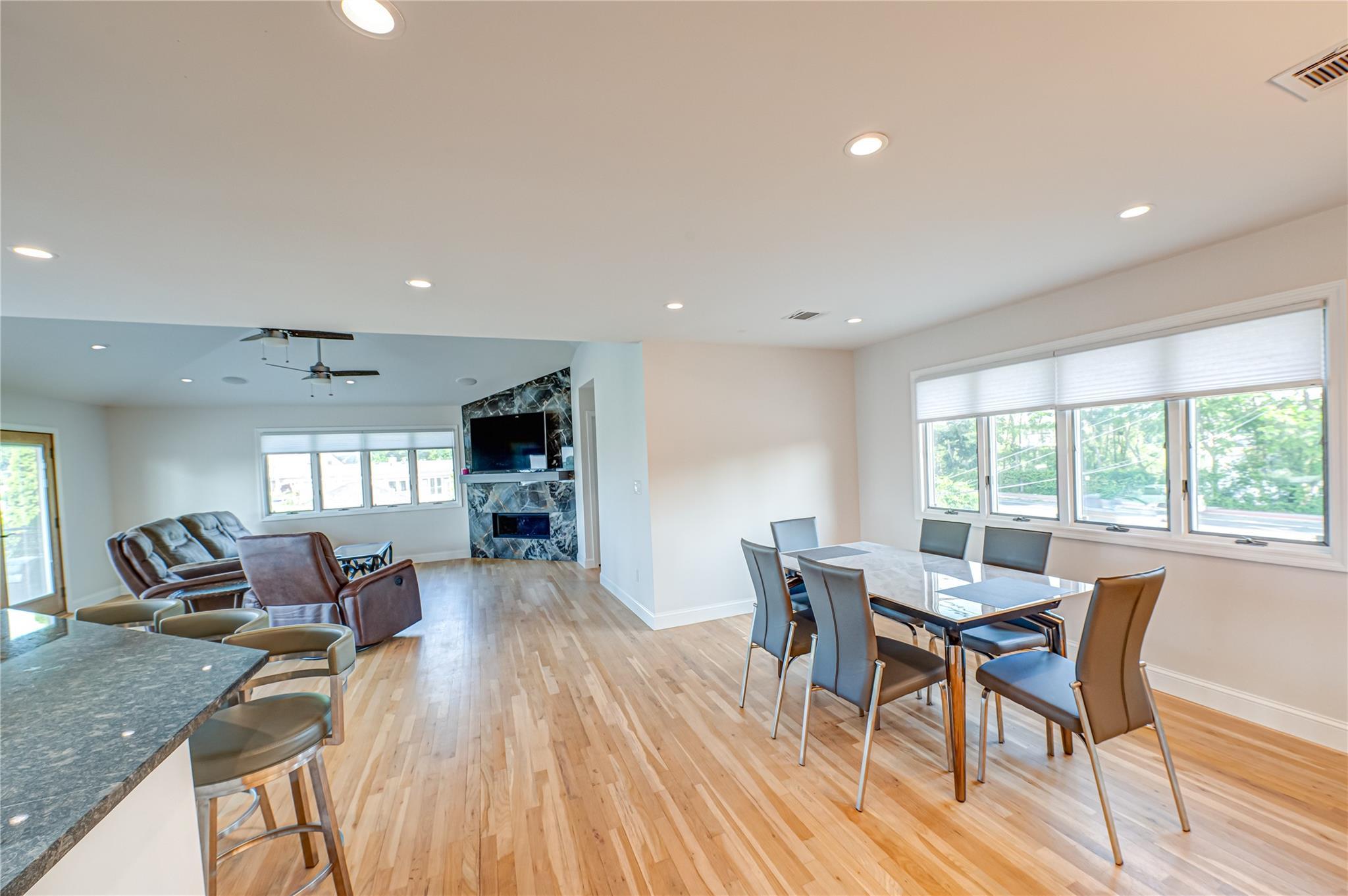 Single Family Montauk  Suffolk County, NY 11795, MLS-877080-7