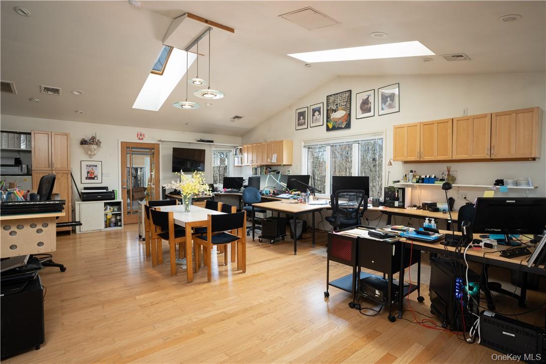 Single Family Cox Orange County, NY 10950, MLS-877098-24