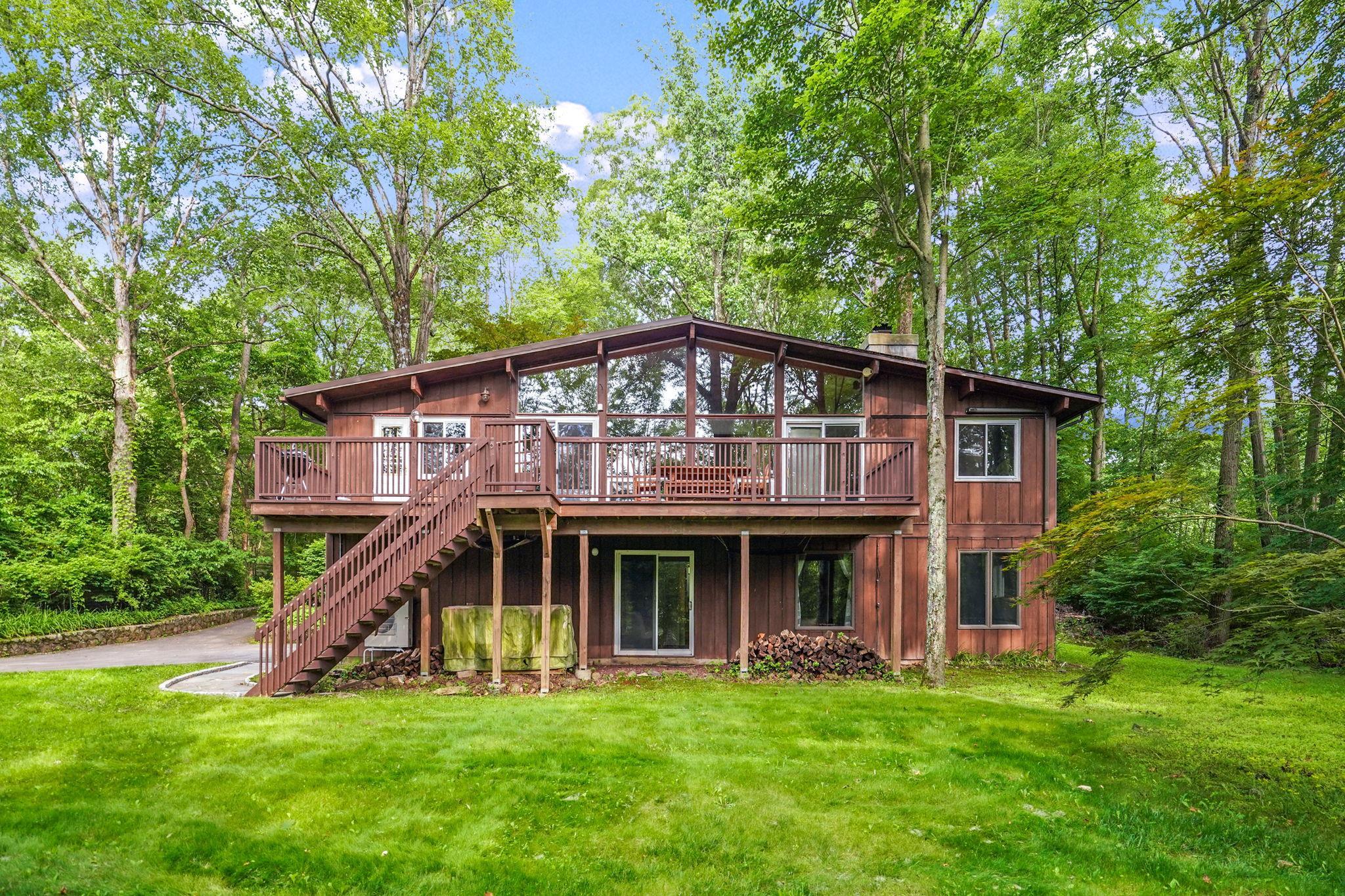 Single Family Mount Airy  Westchester County, NY 10520, MLS-877103-23