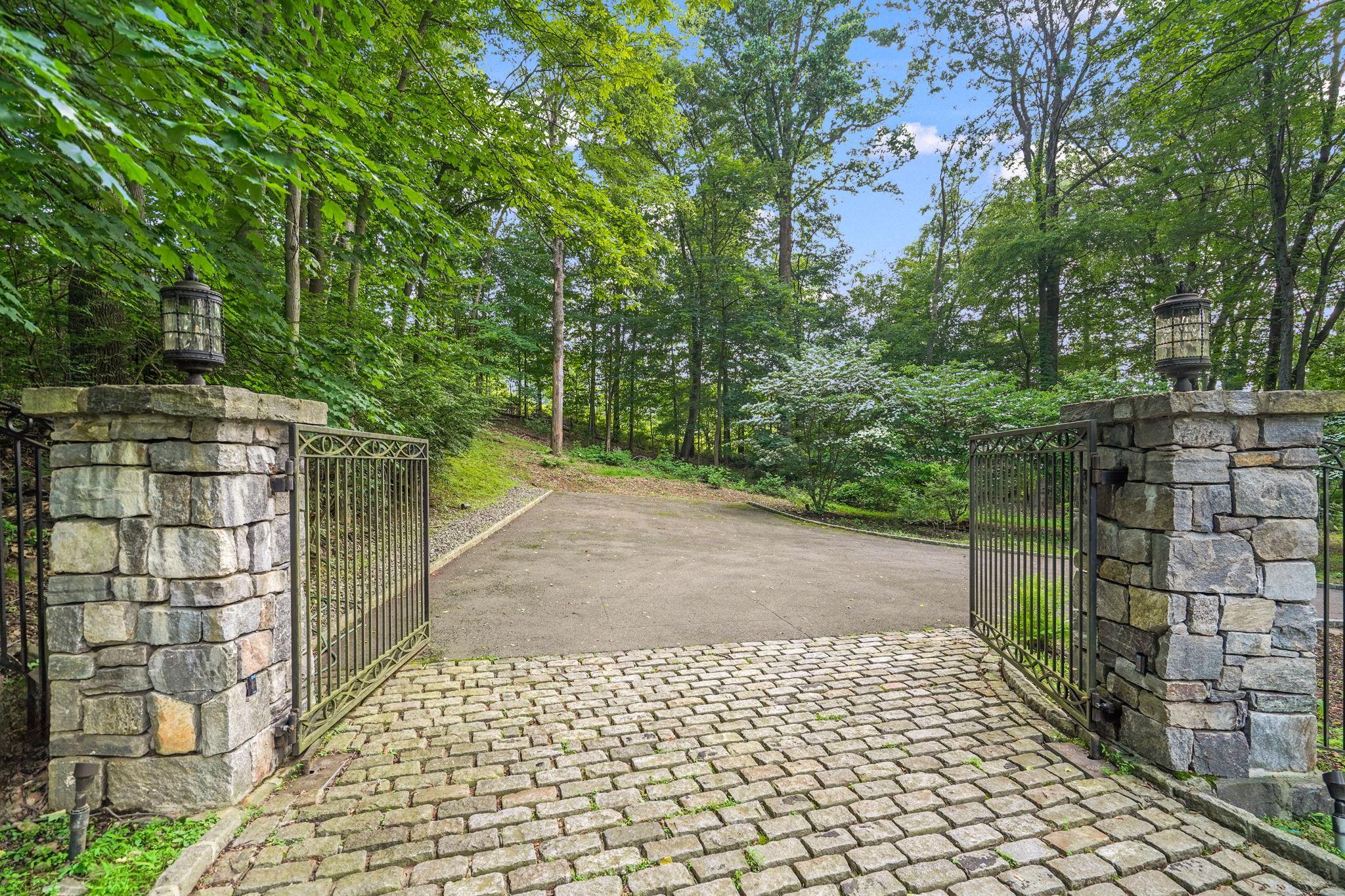 Single Family Mount Airy  Westchester County, NY 10520, MLS-877103-28