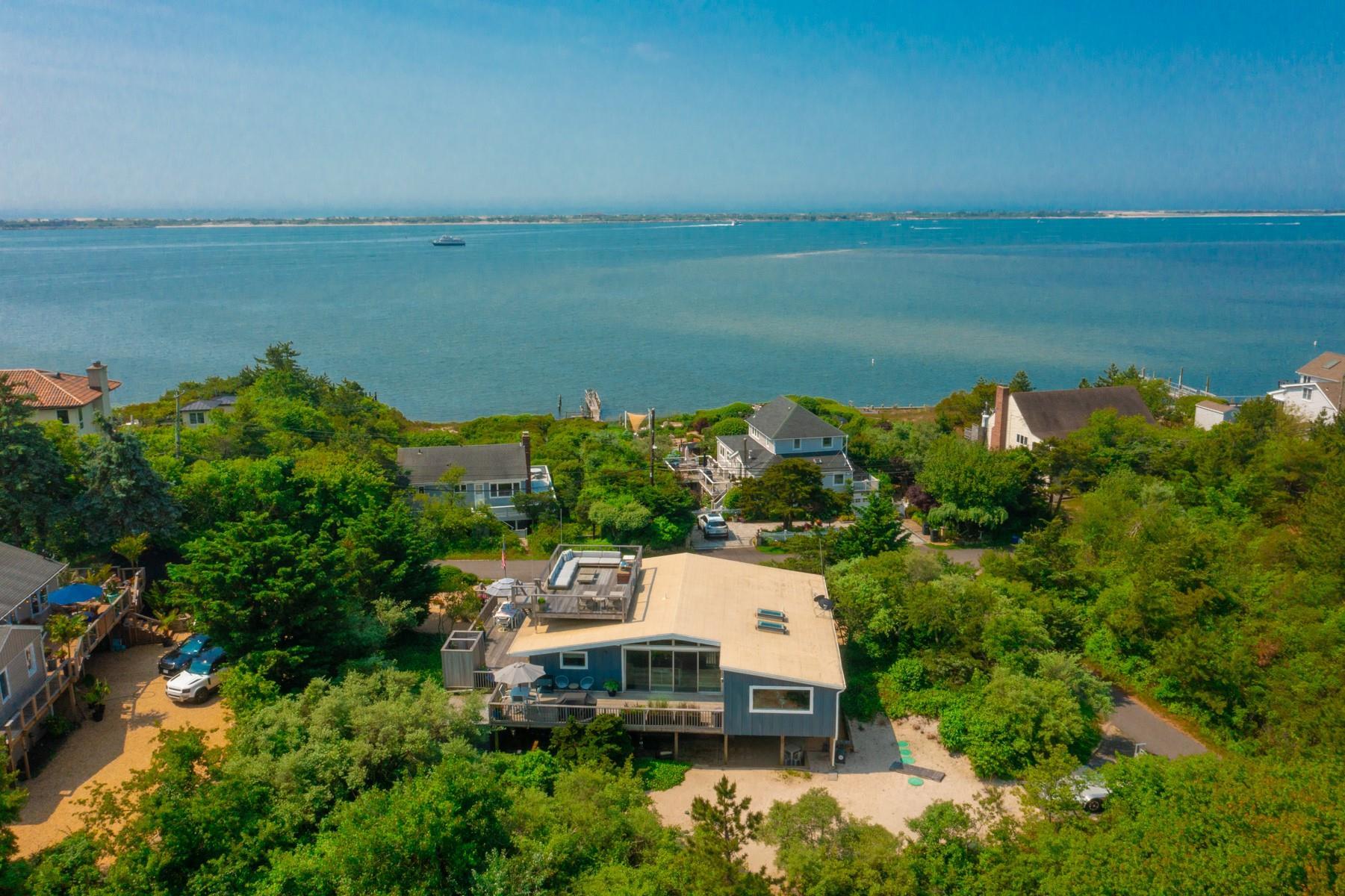 Single Family Hawser  Suffolk County, NY 11702, MLS-877143-40