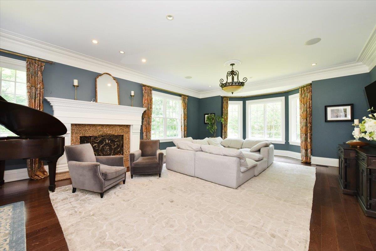 Single Family Stewart Nassau County, NY 11791, MLS-877149-9