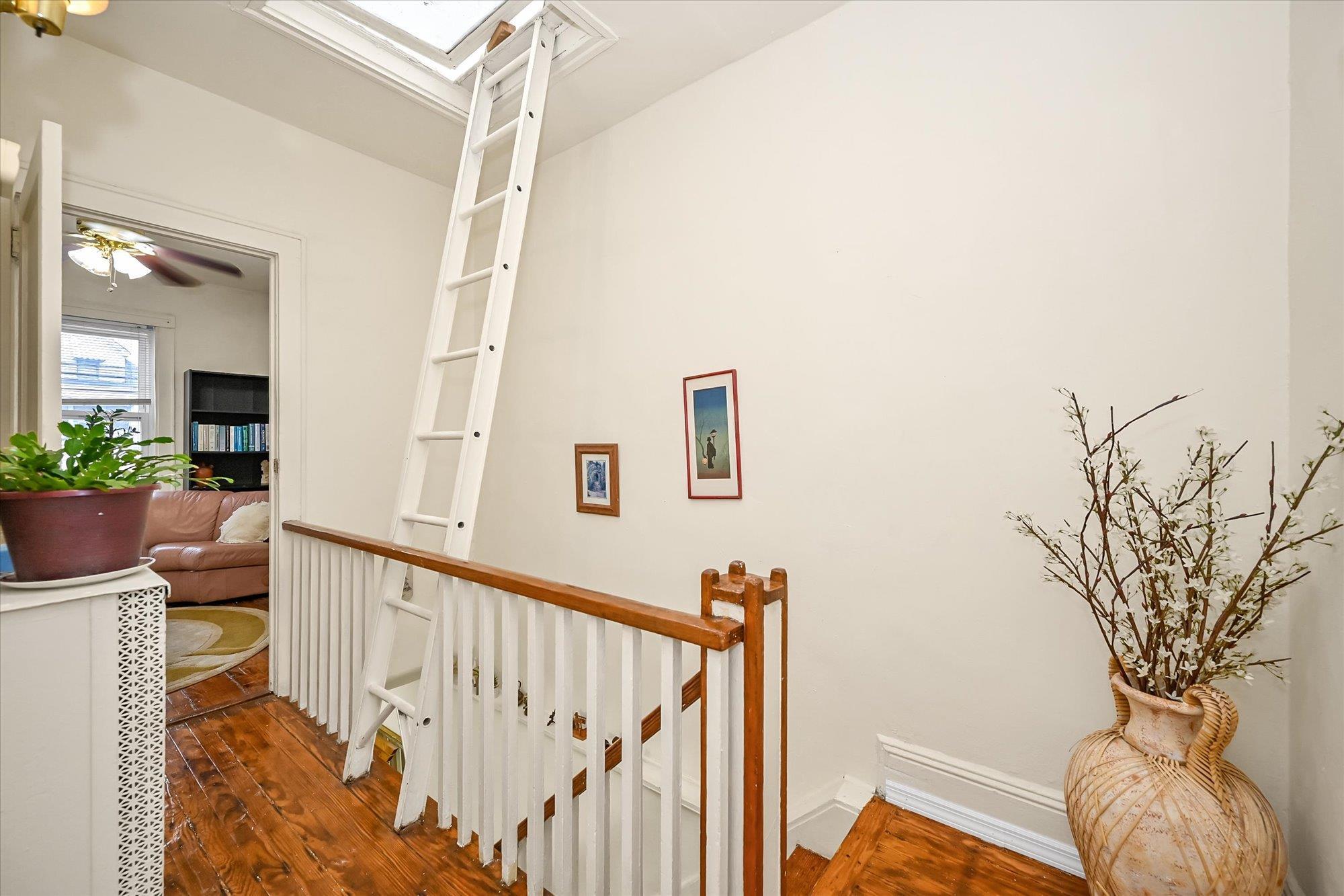 Single Family 101st Queens, NY 11369, MLS-877154-10