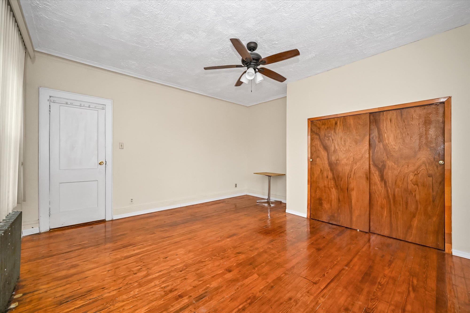 Single Family 101st Queens, NY 11369, MLS-877154-13