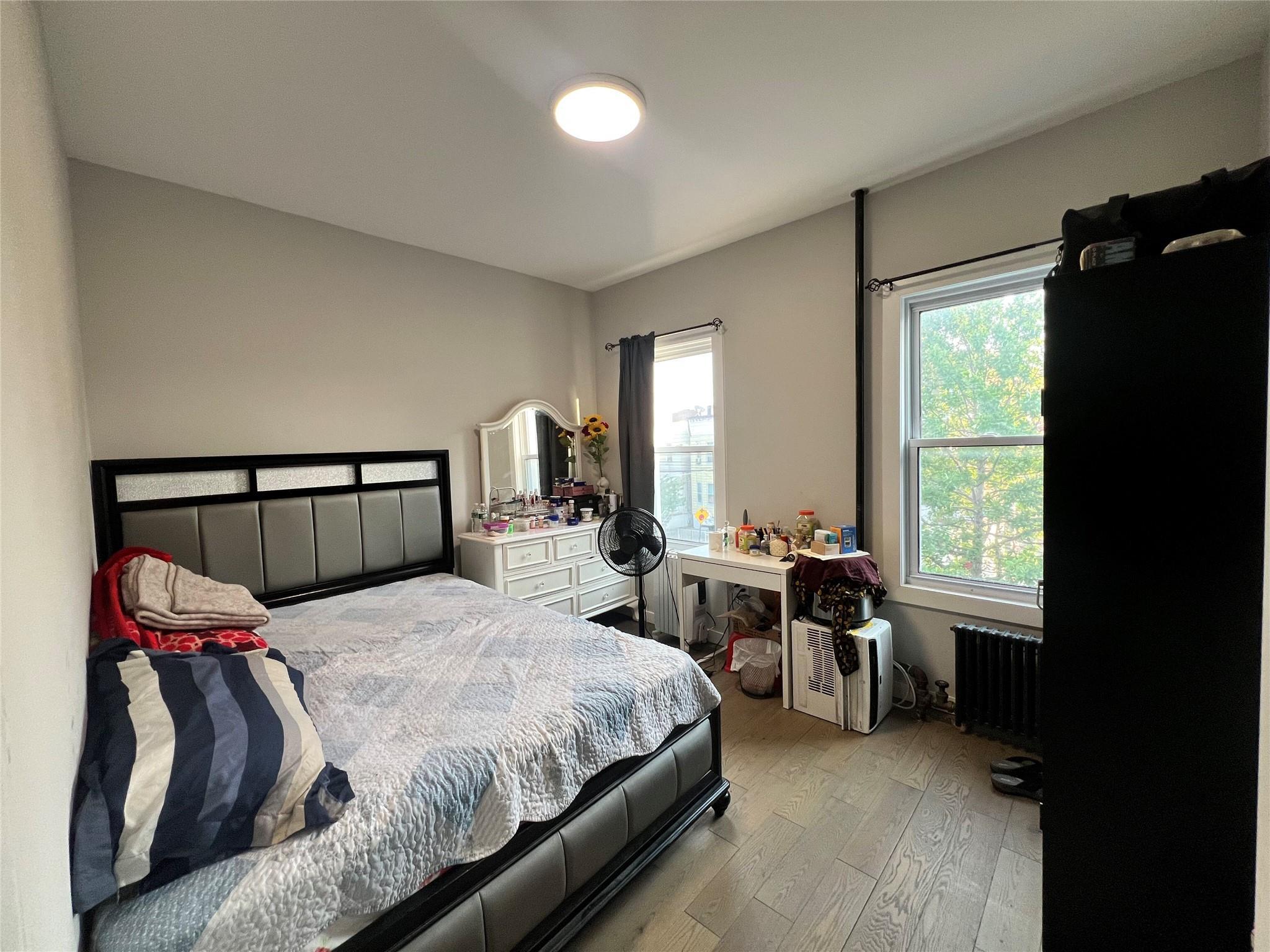 Single Family Zerega  Bronx, NY 10462, MLS-877156-20