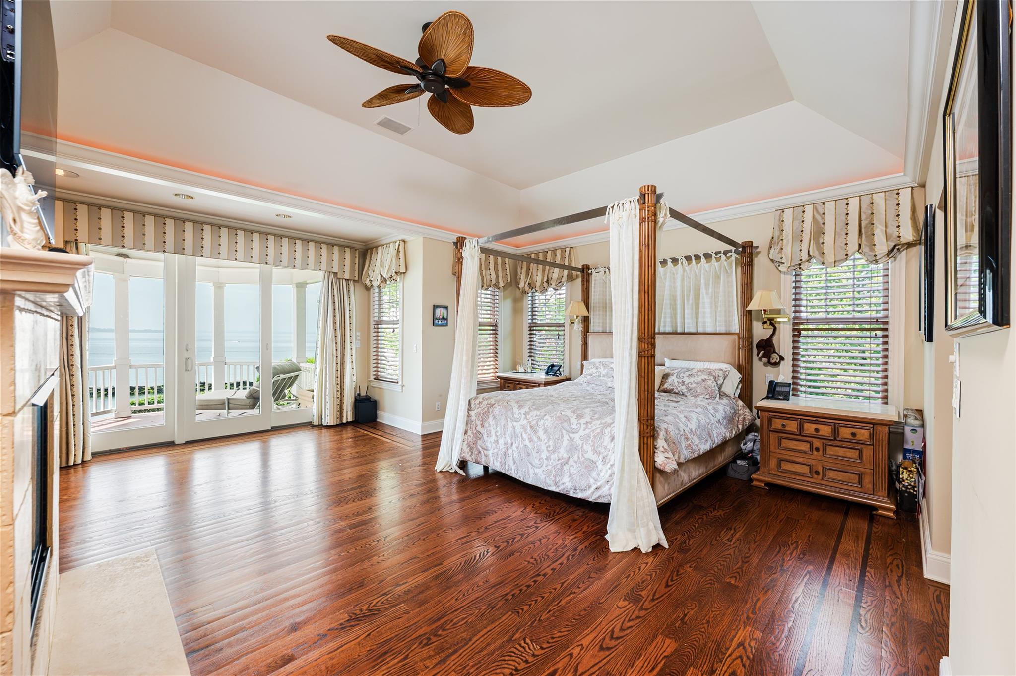 Single Family Pembroke  Nassau County, NY 11542, MLS-877164-21