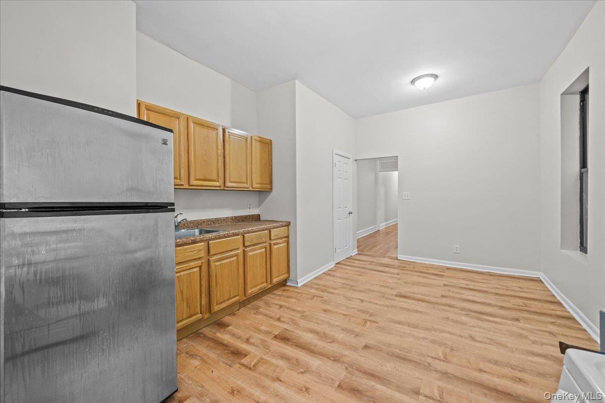 Coop 81  Manhattan, NY 10024, MLS-877191-13