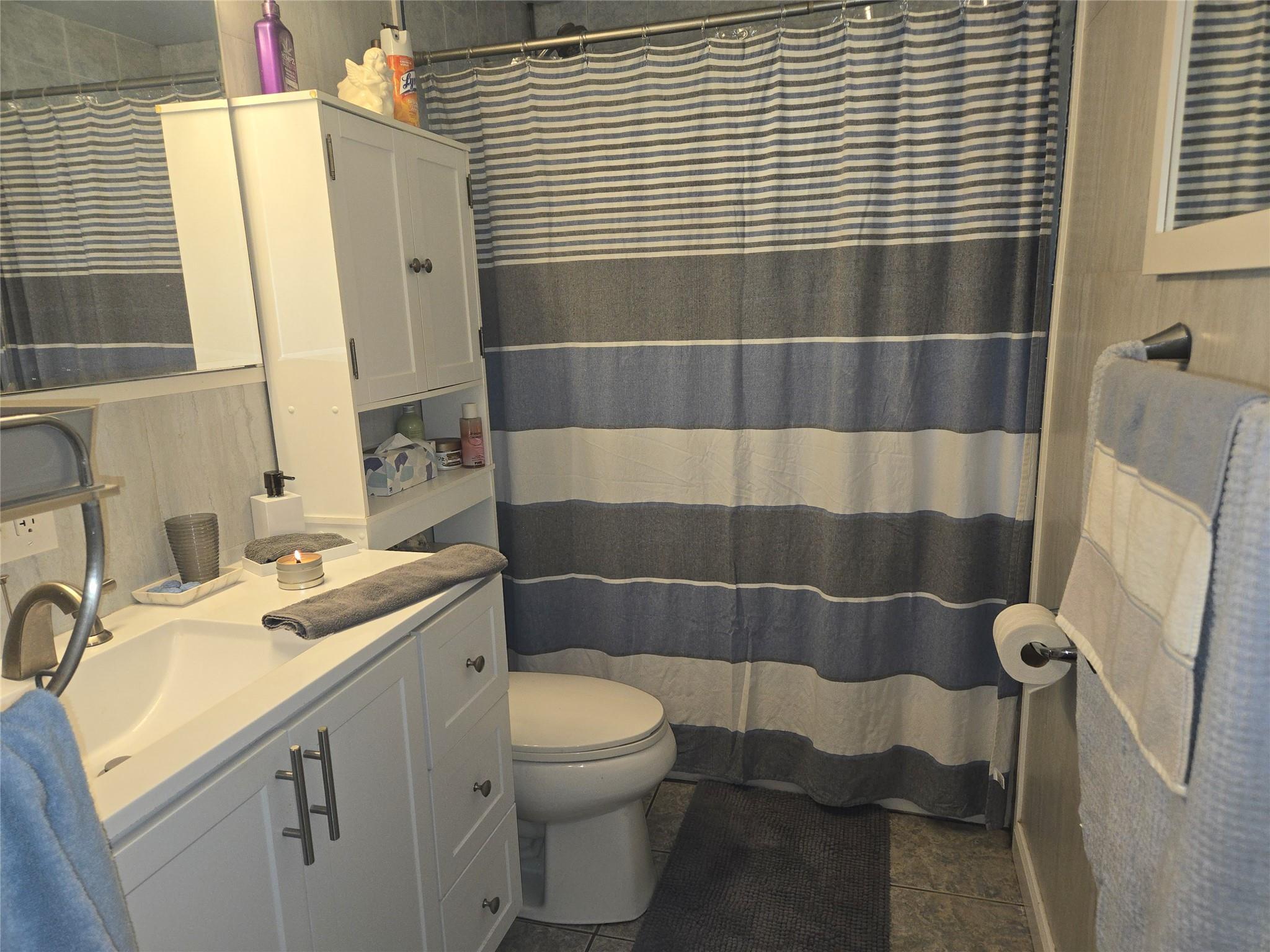 Single Family Heather  Suffolk County, NY 11763, MLS-877194-11
