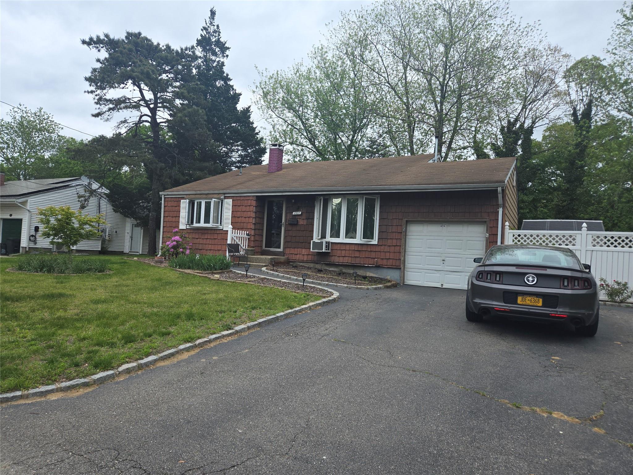 Single Family Heather  Suffolk County, NY 11763, MLS-877194-2