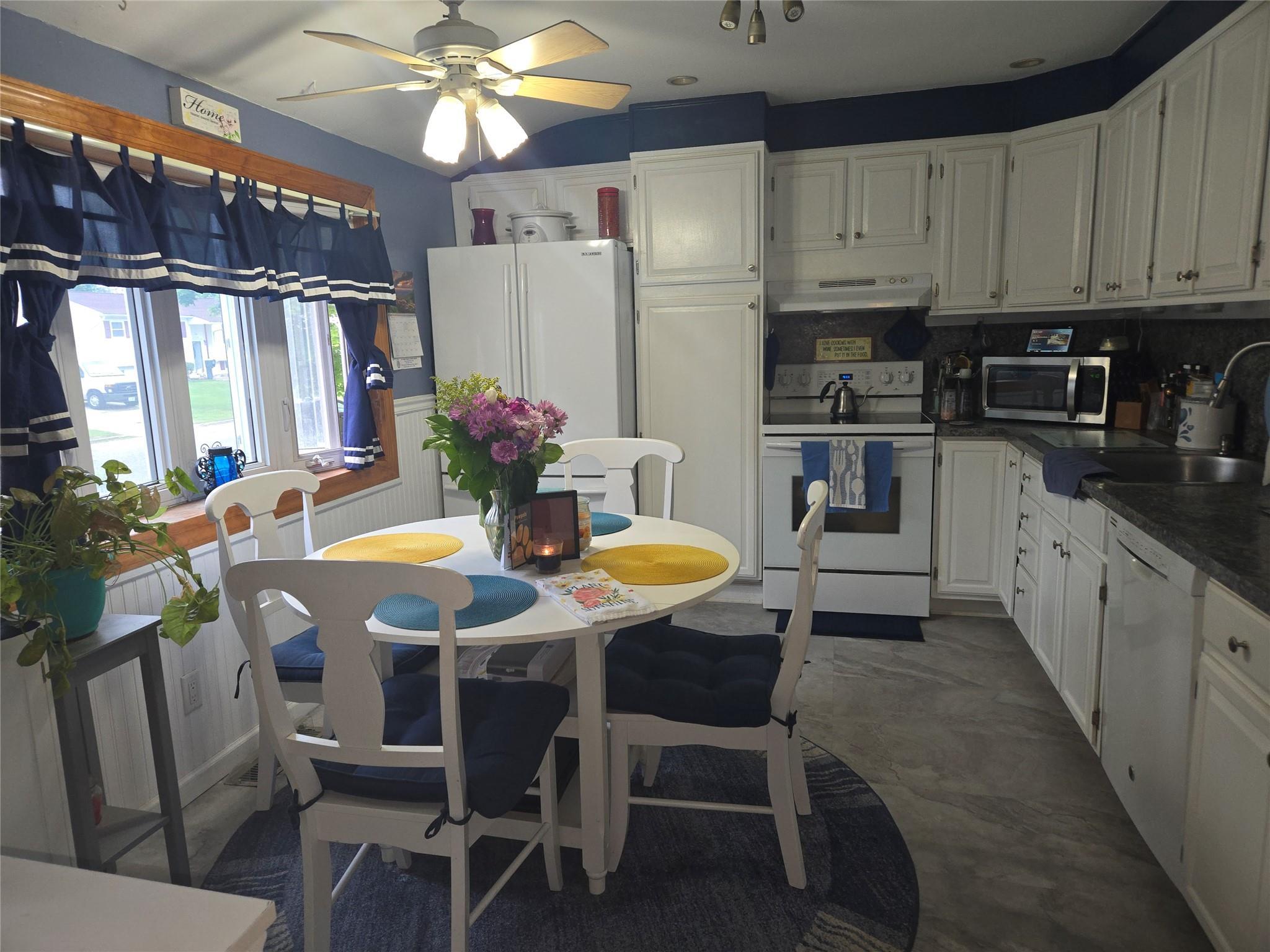 Single Family Heather  Suffolk County, NY 11763, MLS-877194-23