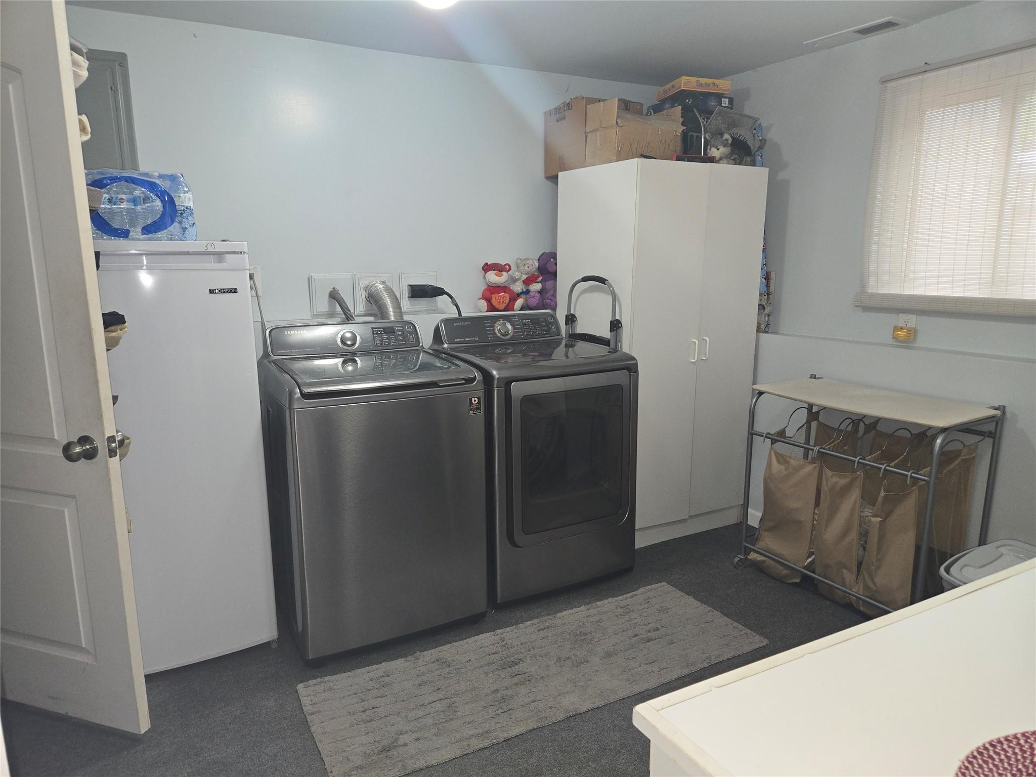 Single Family Heather  Suffolk County, NY 11763, MLS-877194-26
