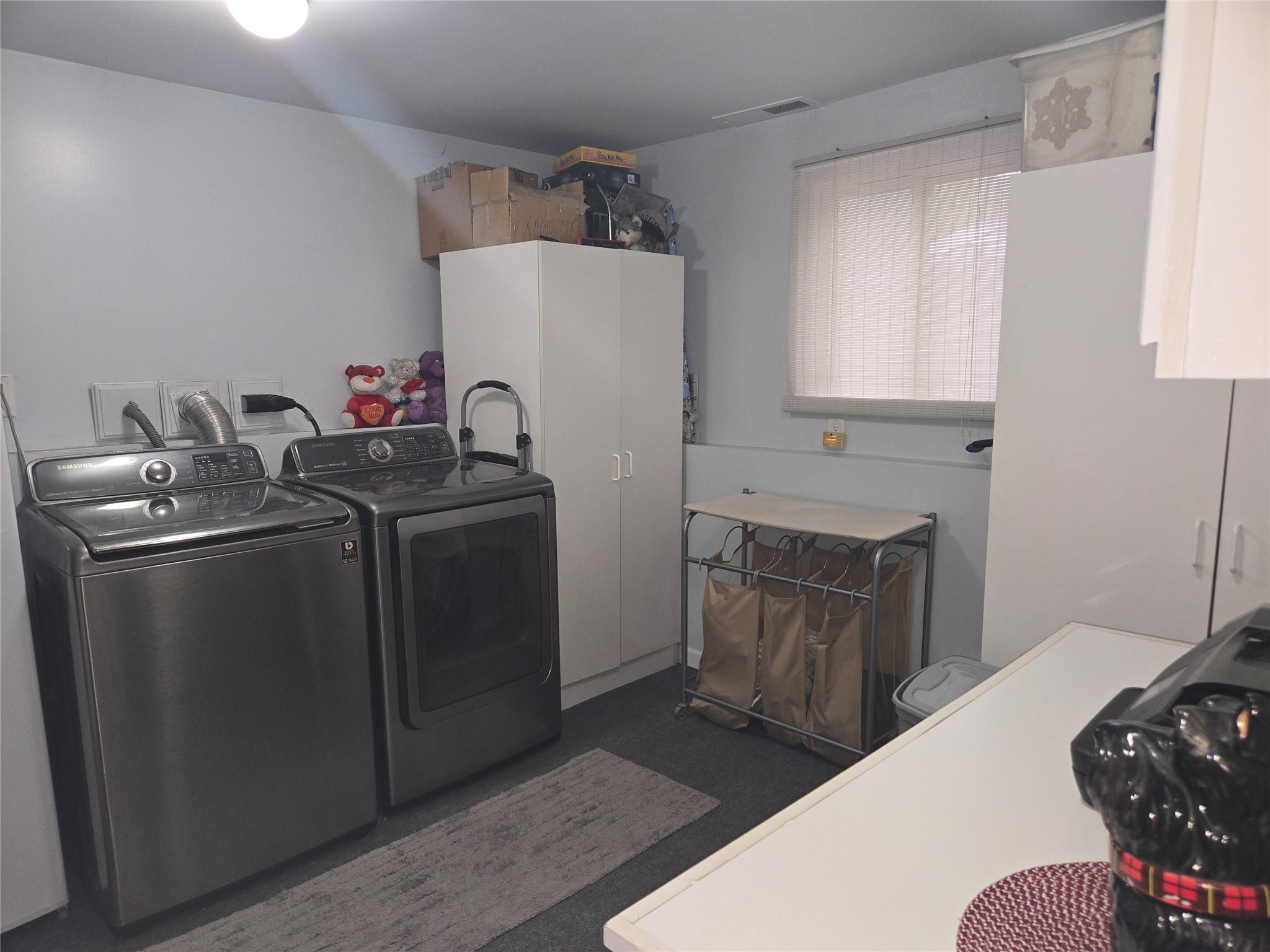 Single Family Heather  Suffolk County, NY 11763, MLS-877194-27
