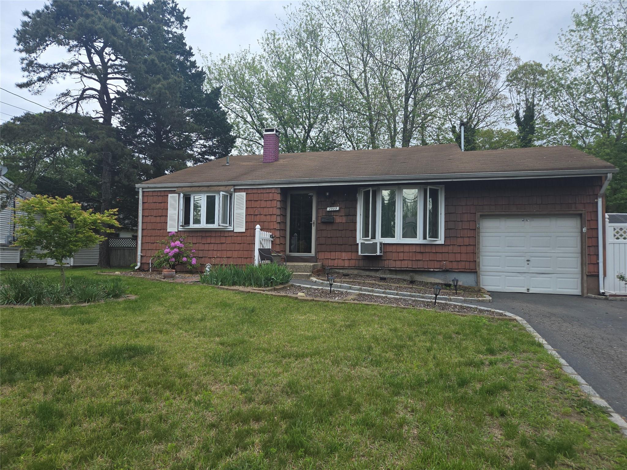 Single Family Heather  Suffolk County, NY 11763, MLS-877194-3