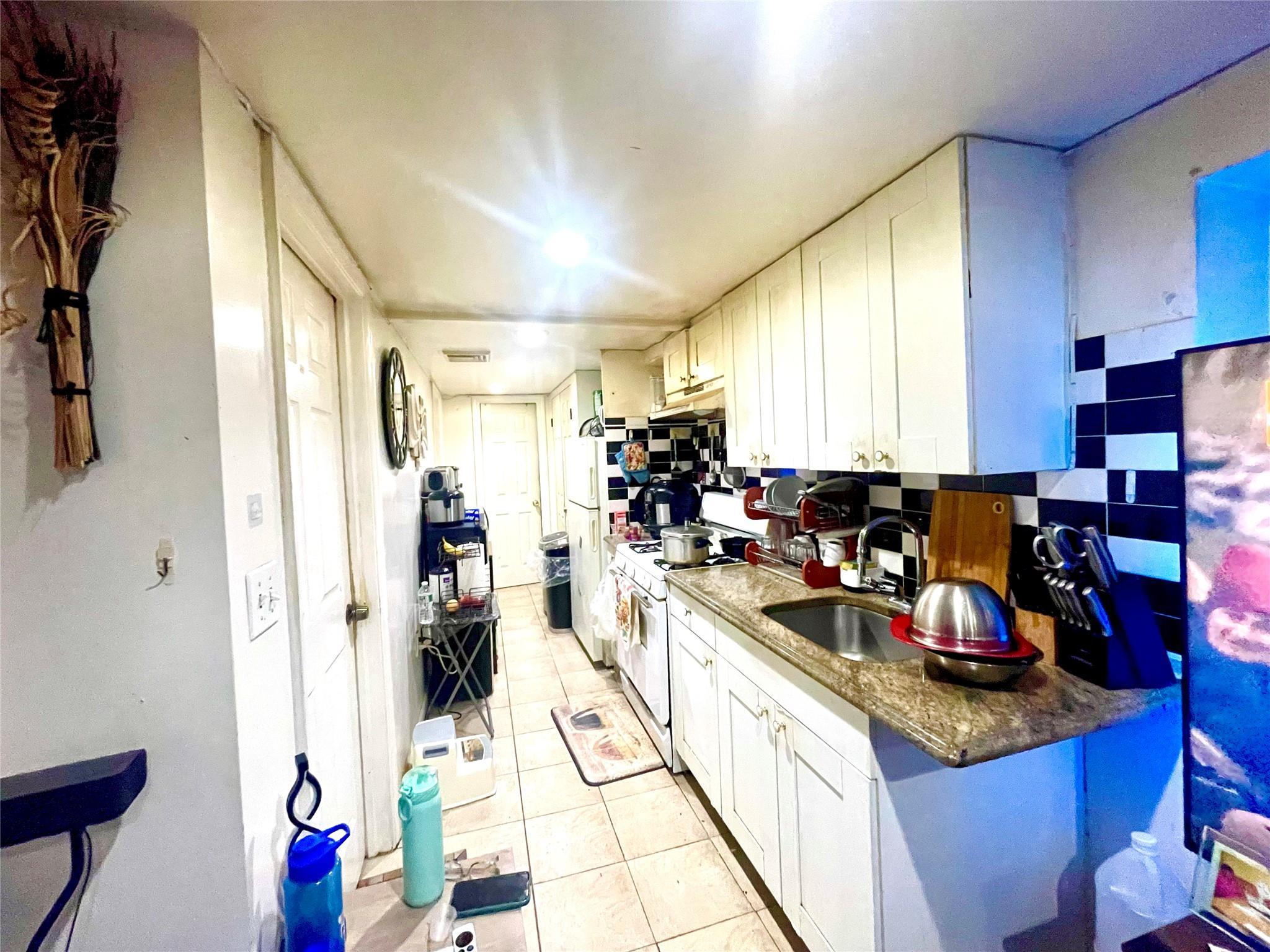 Single Family Snediker  Brooklyn, NY 11207, MLS-877235-6