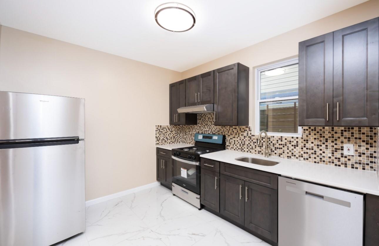 Single Family Mcintosh  Queens, NY 11369, MLS-877243-7