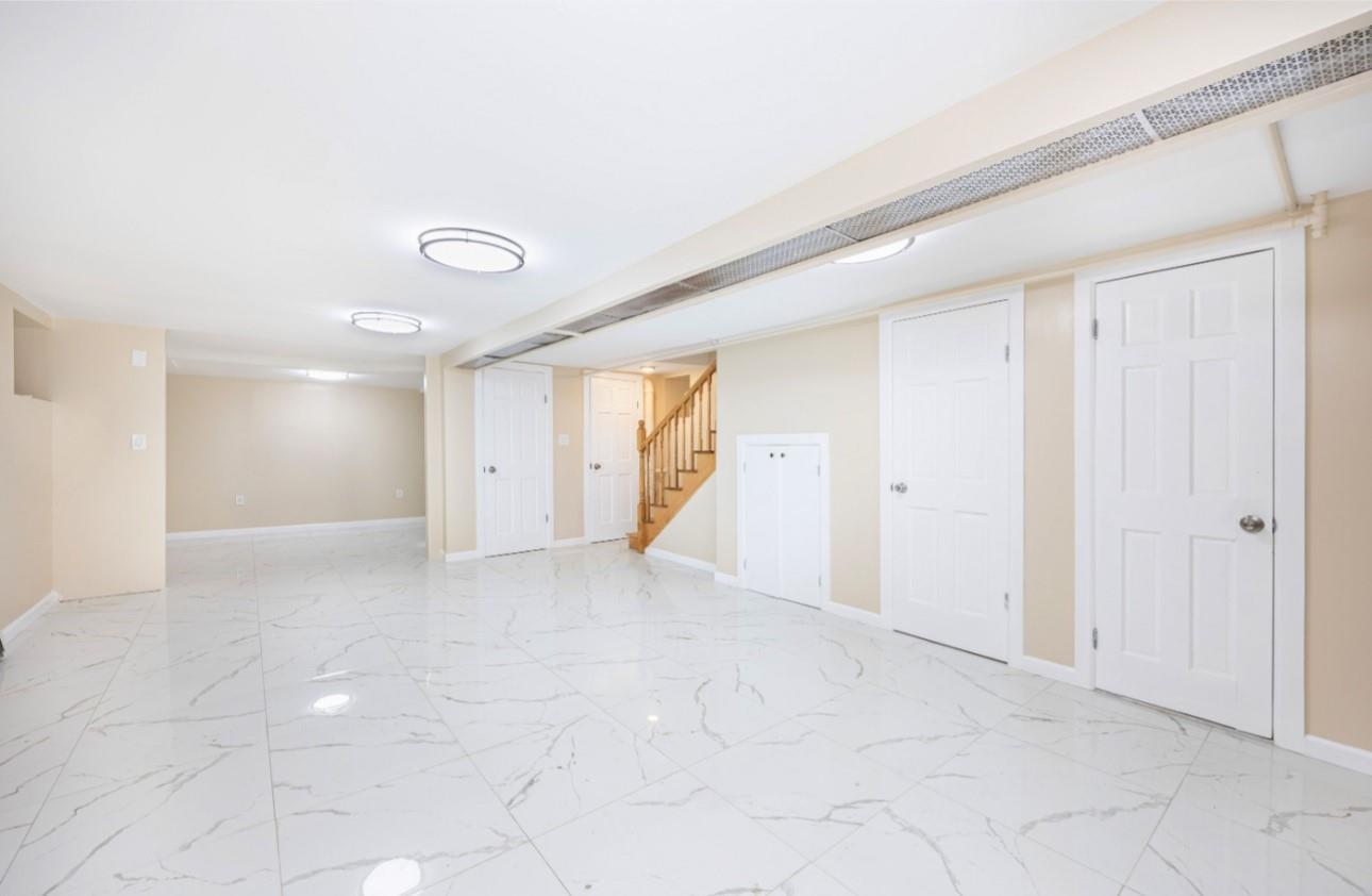 Single Family Mcintosh  Queens, NY 11369, MLS-877243-9