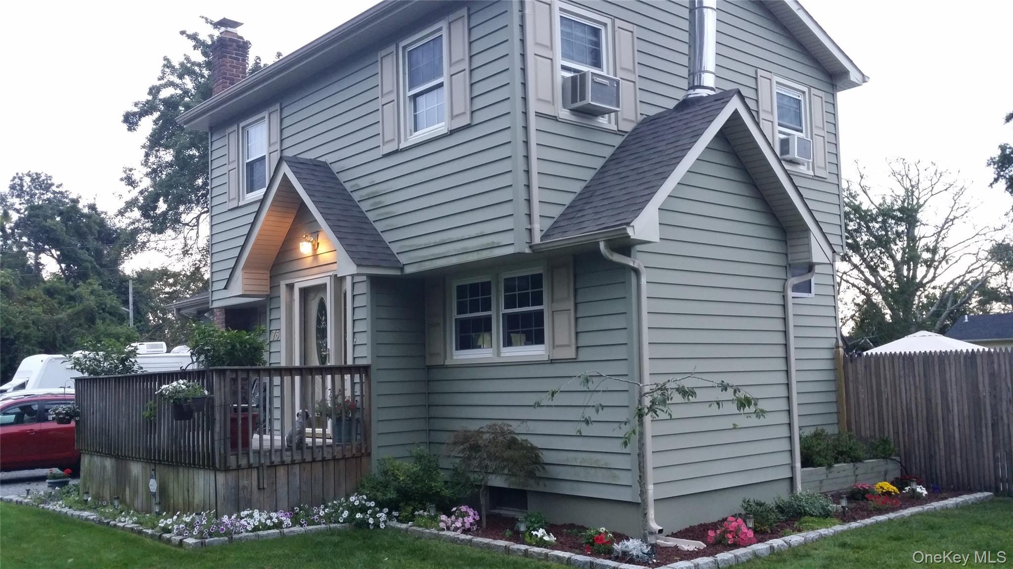 Single Family Gooseberry  Suffolk County, NY 11951, MLS-877269-2