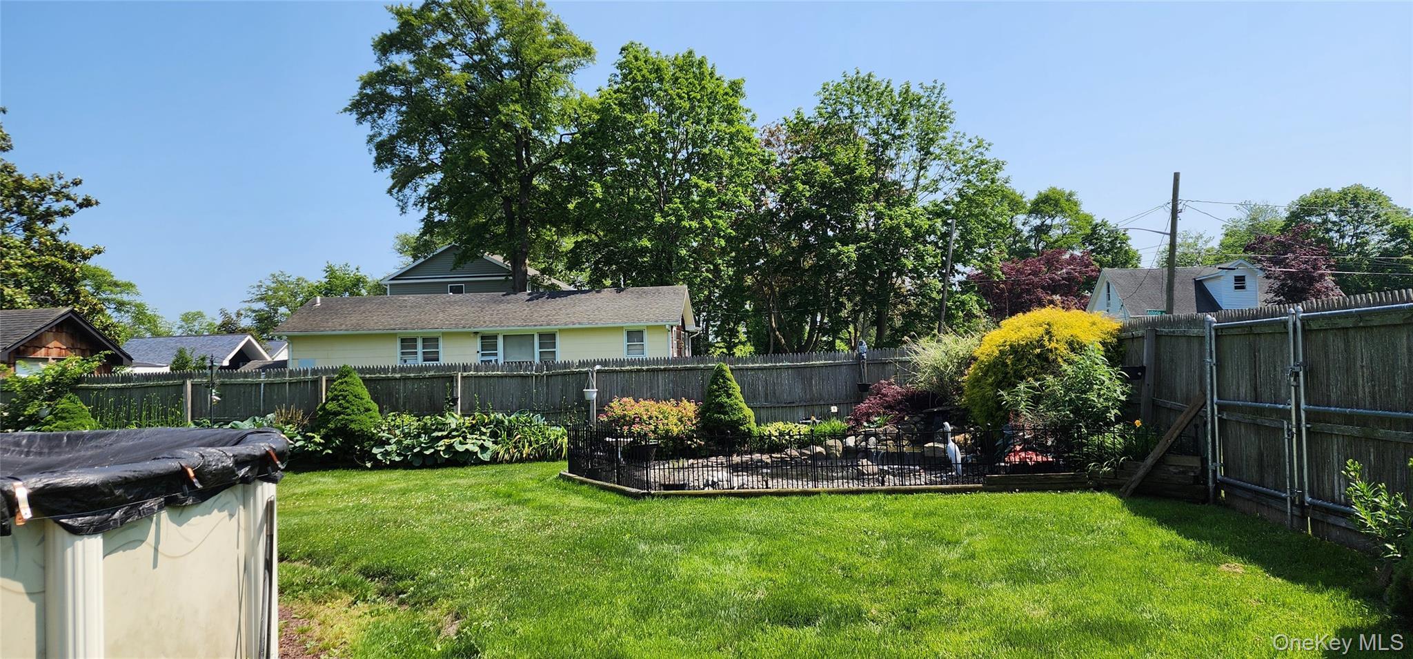 Single Family Gooseberry  Suffolk County, NY 11951, MLS-877269-21