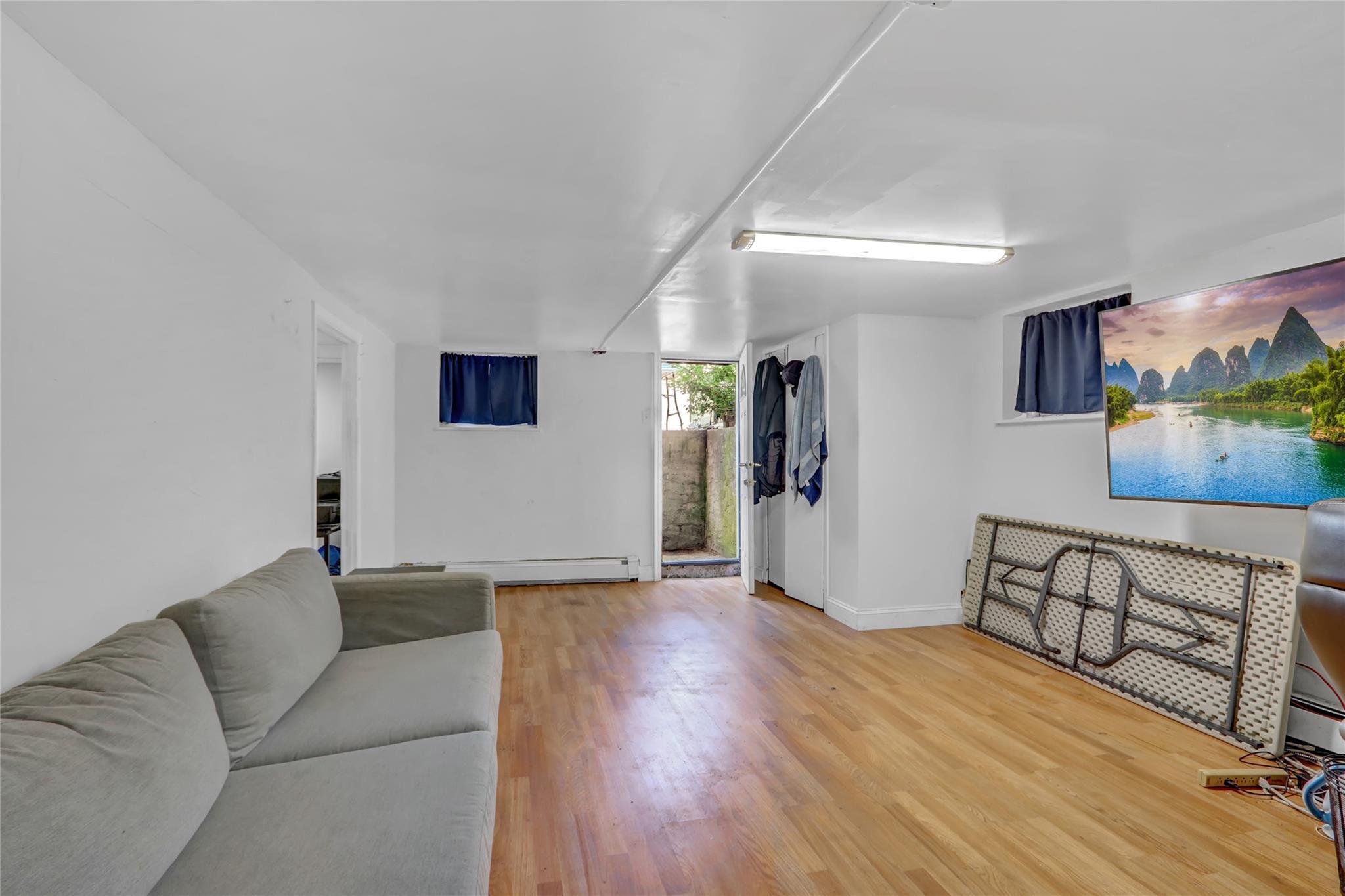 Single Family 33rd  Queens, NY 11354, MLS-877335-18