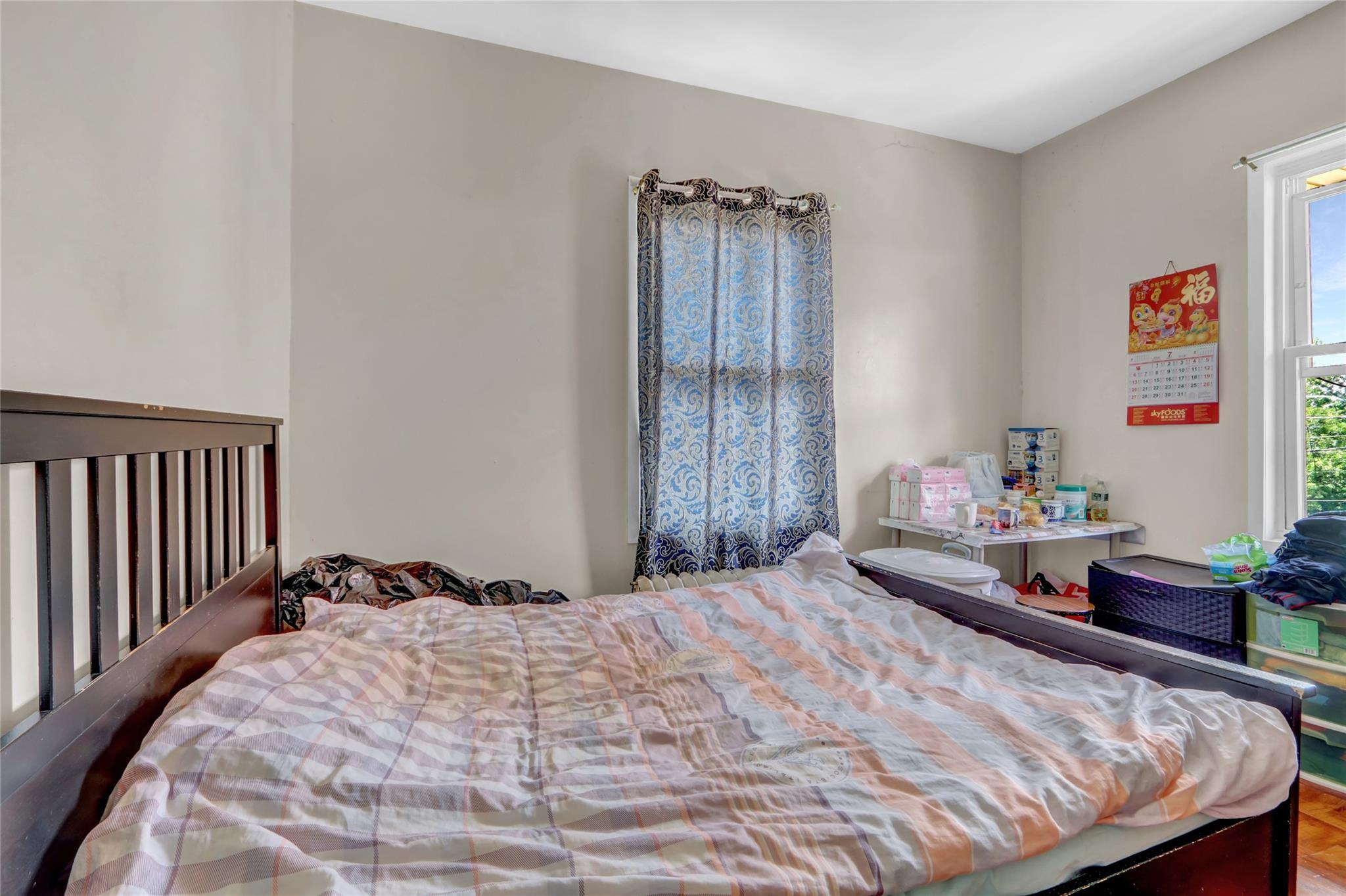 Single Family 33rd  Queens, NY 11354, MLS-877335-21