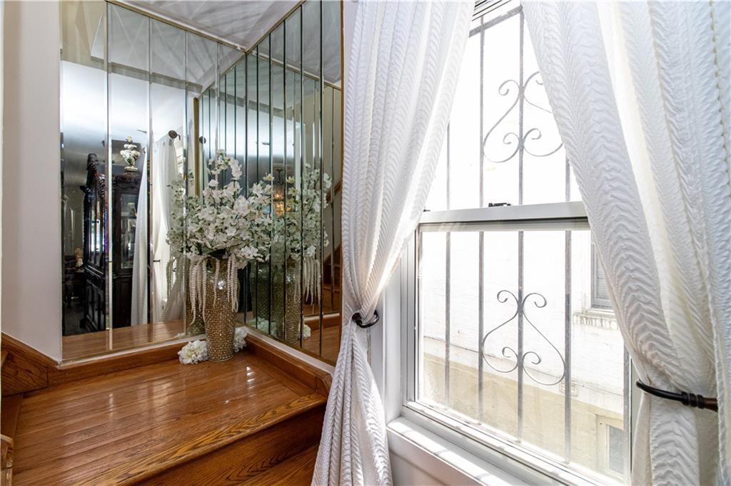 Single Family Narrows  Brooklyn, NY 11209, MLS-877342-7