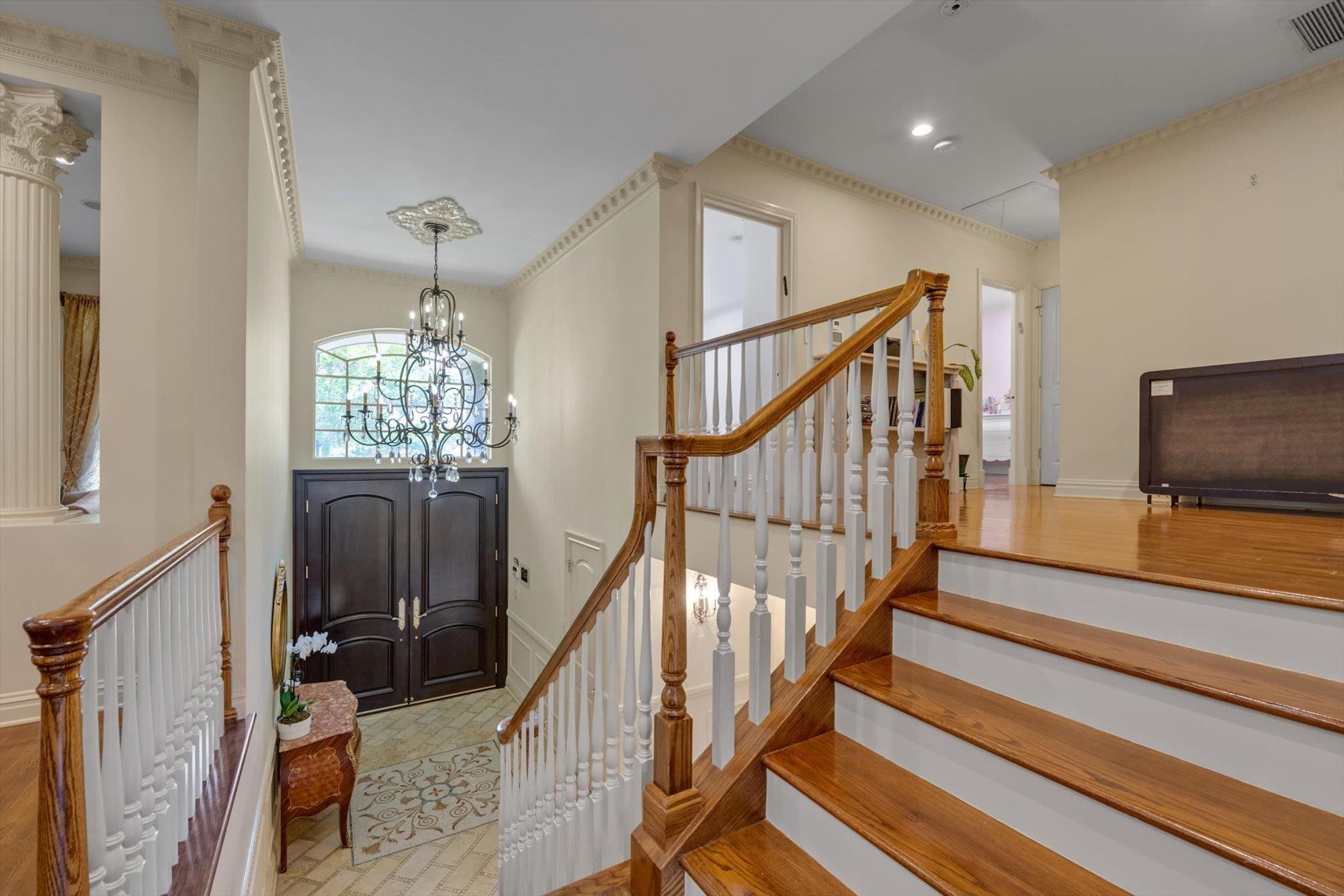 Single Family Hillcrest  Nassau County, NY 11581, MLS-877359-12