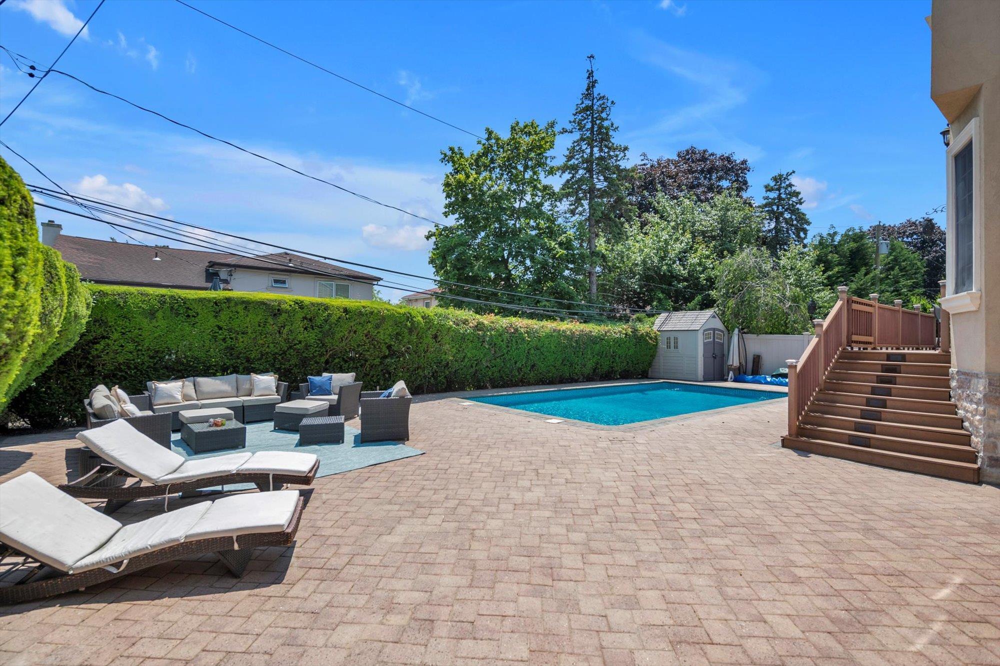 Single Family Hillcrest  Nassau County, NY 11581, MLS-877359-26